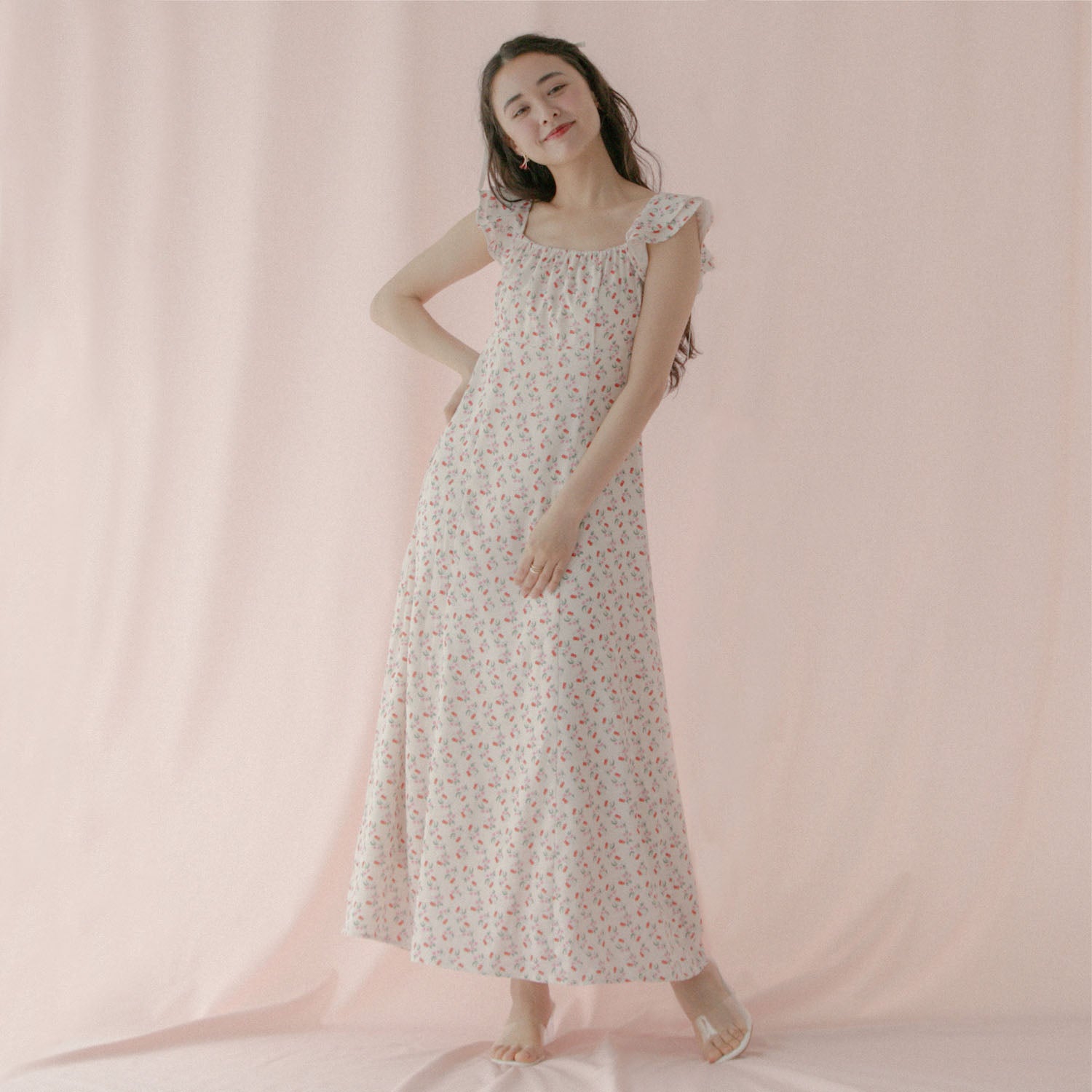 ラッフルスリーブドレス Floating Cherry