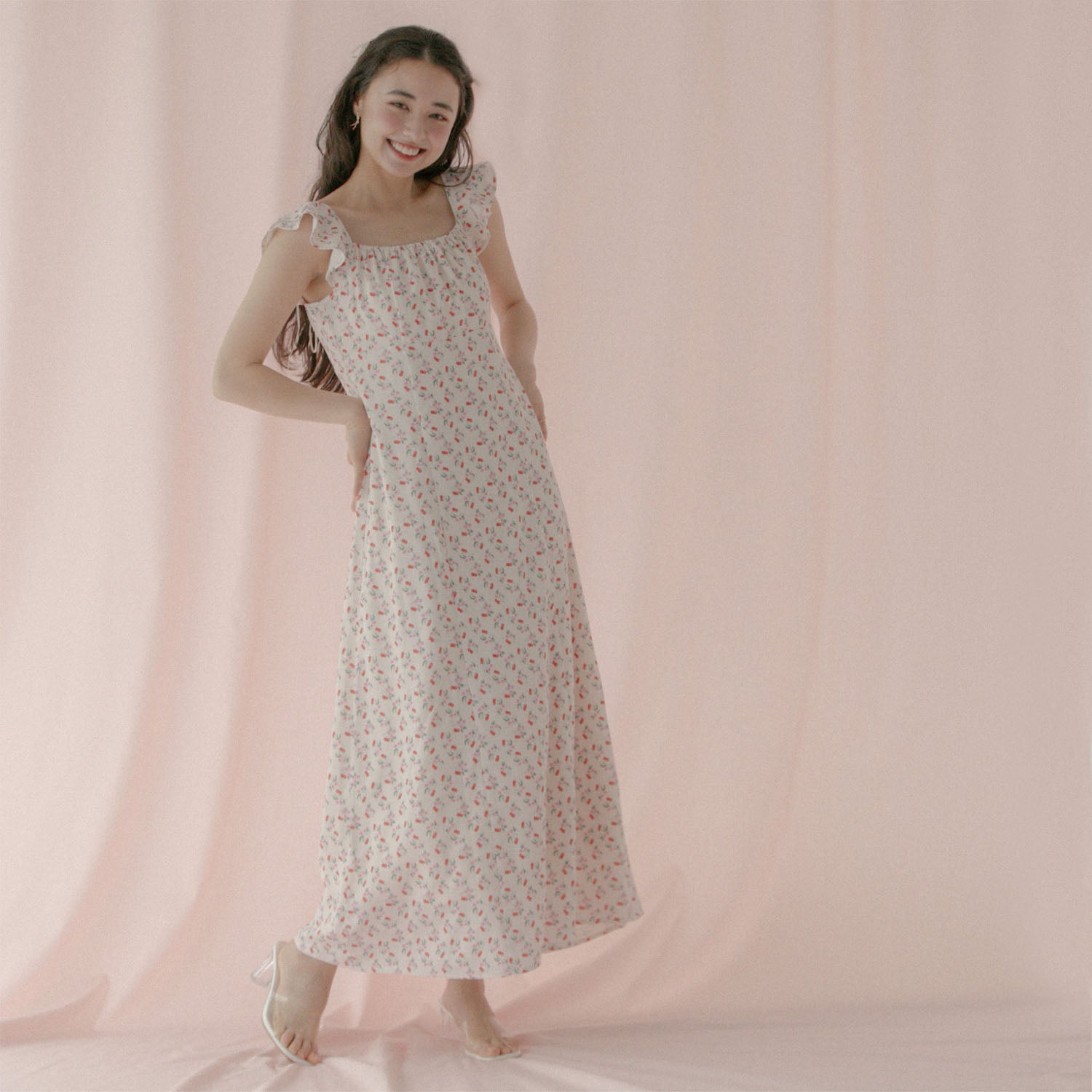 ラッフルスリーブドレス Floating Cherry