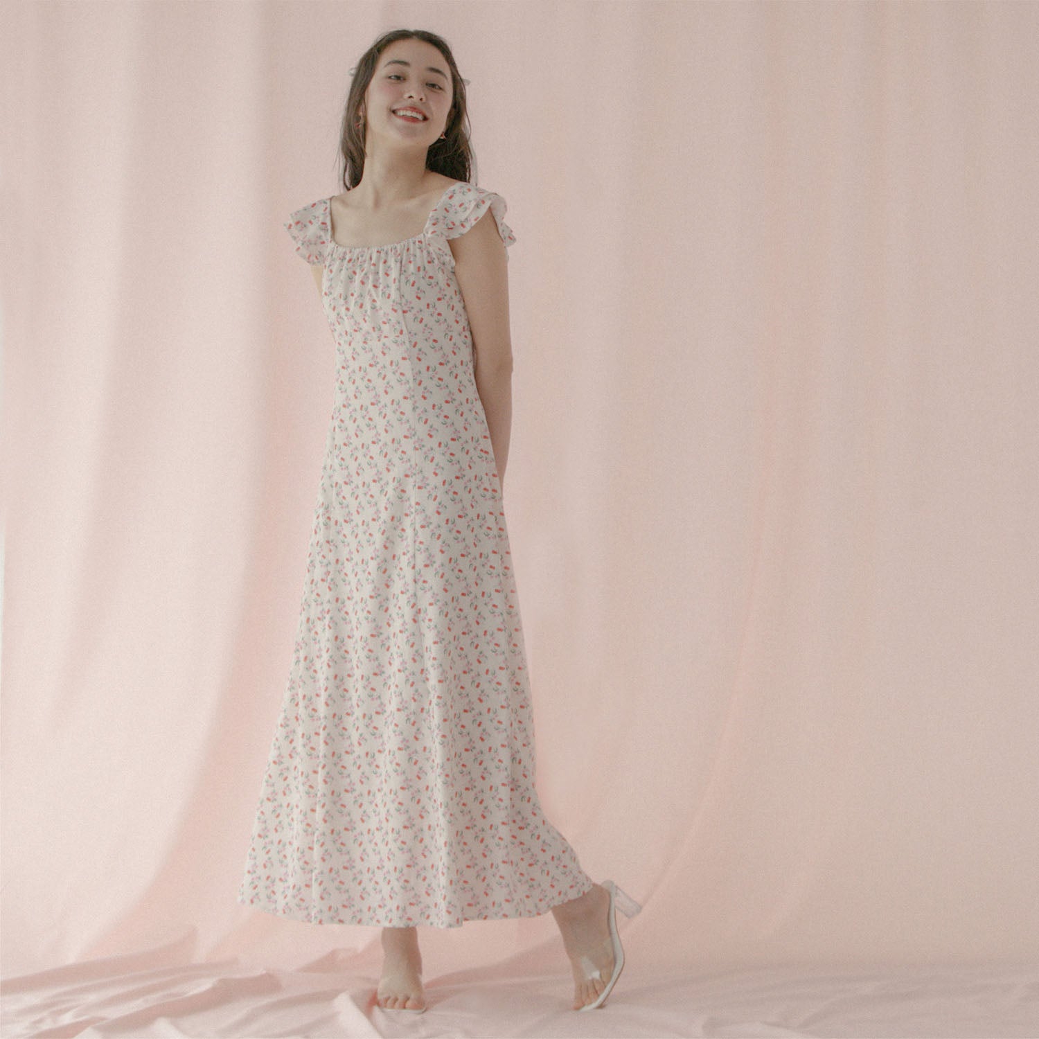 ラッフルスリーブドレス Floating Cherry