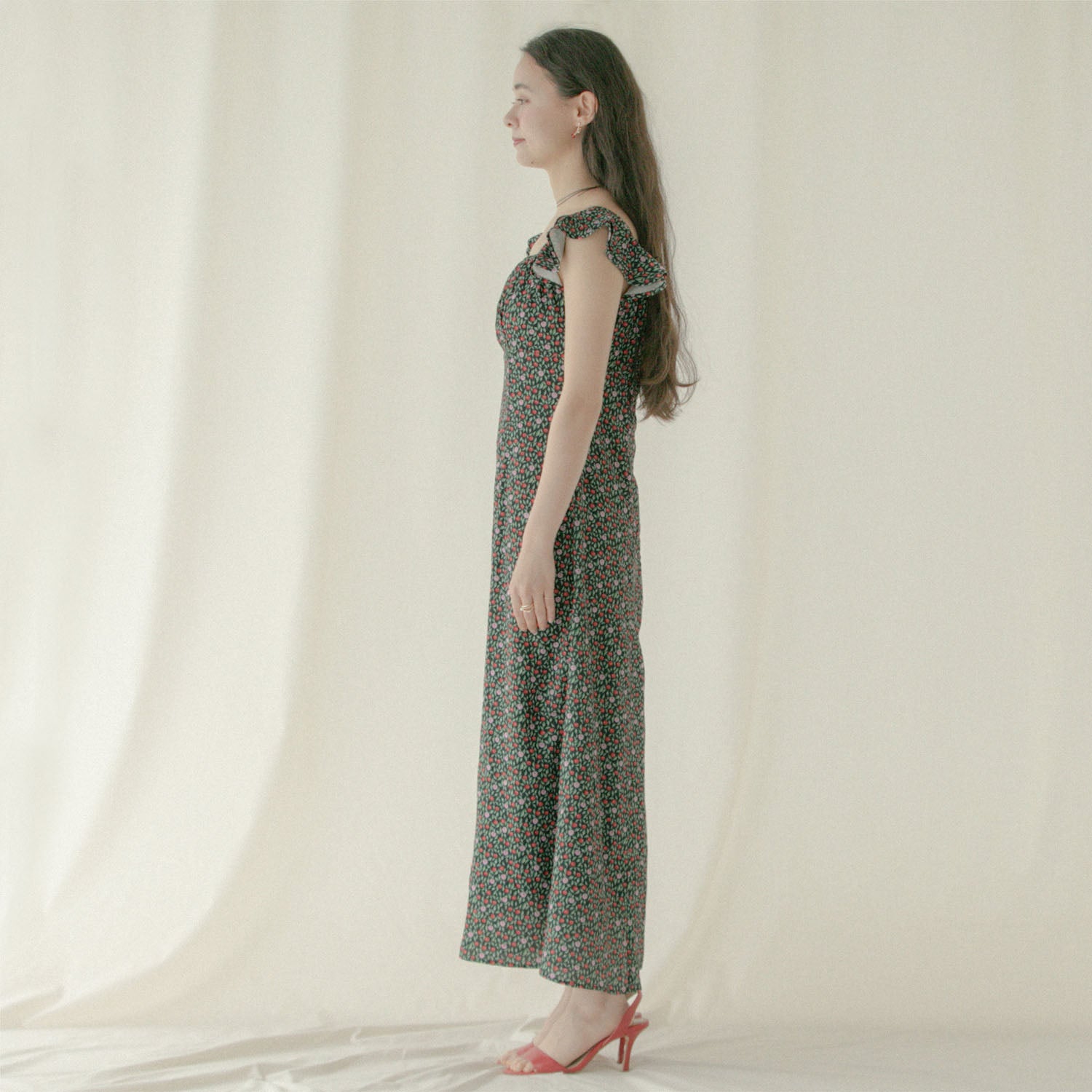 ラッフルスリーブドレス Cherry Vine