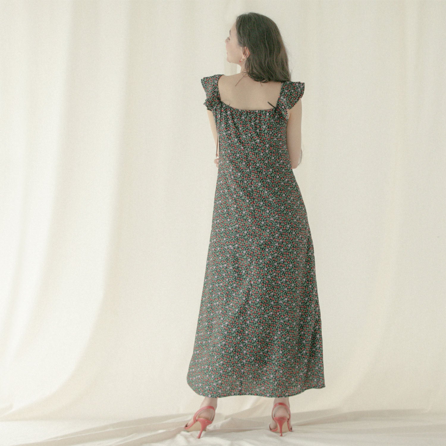 ラッフルスリーブドレス Cherry Vine
