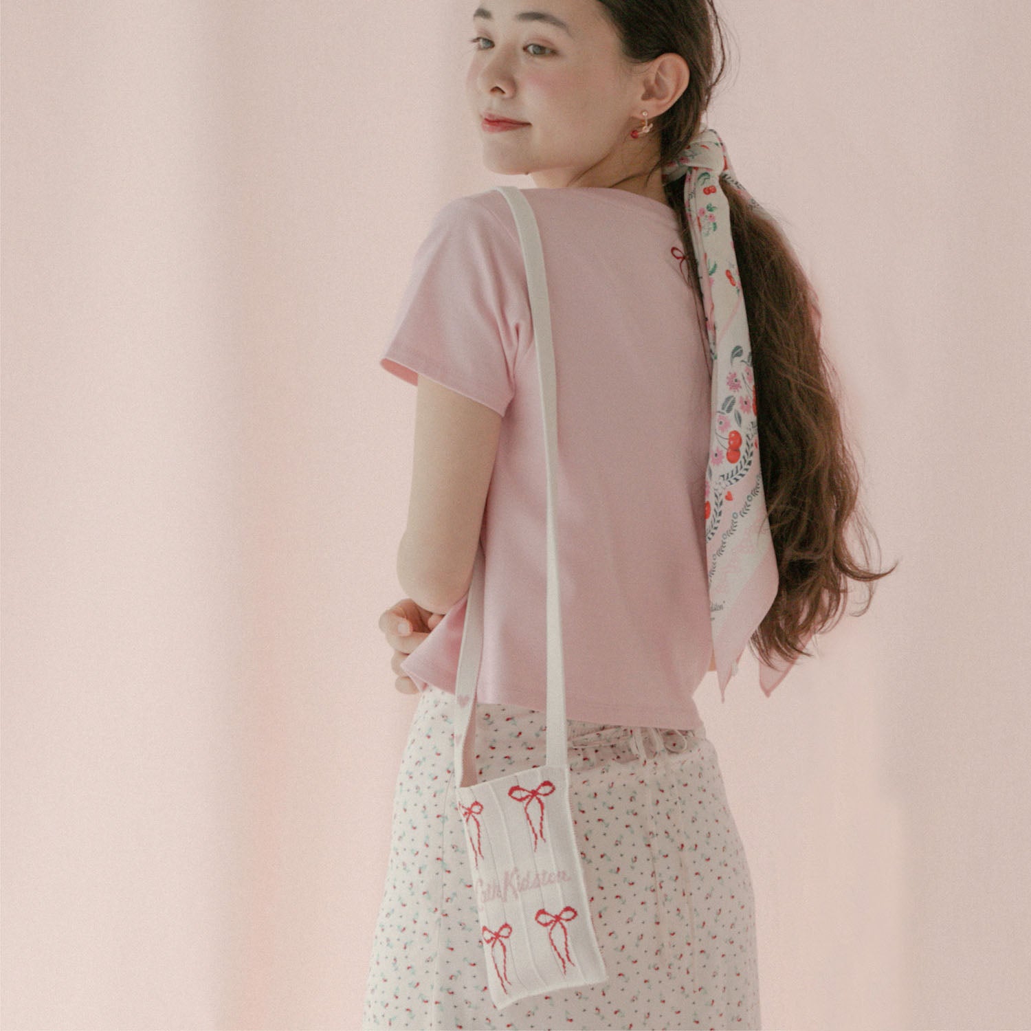 CK×KNT365 Me-Knitty Ribbon Logo