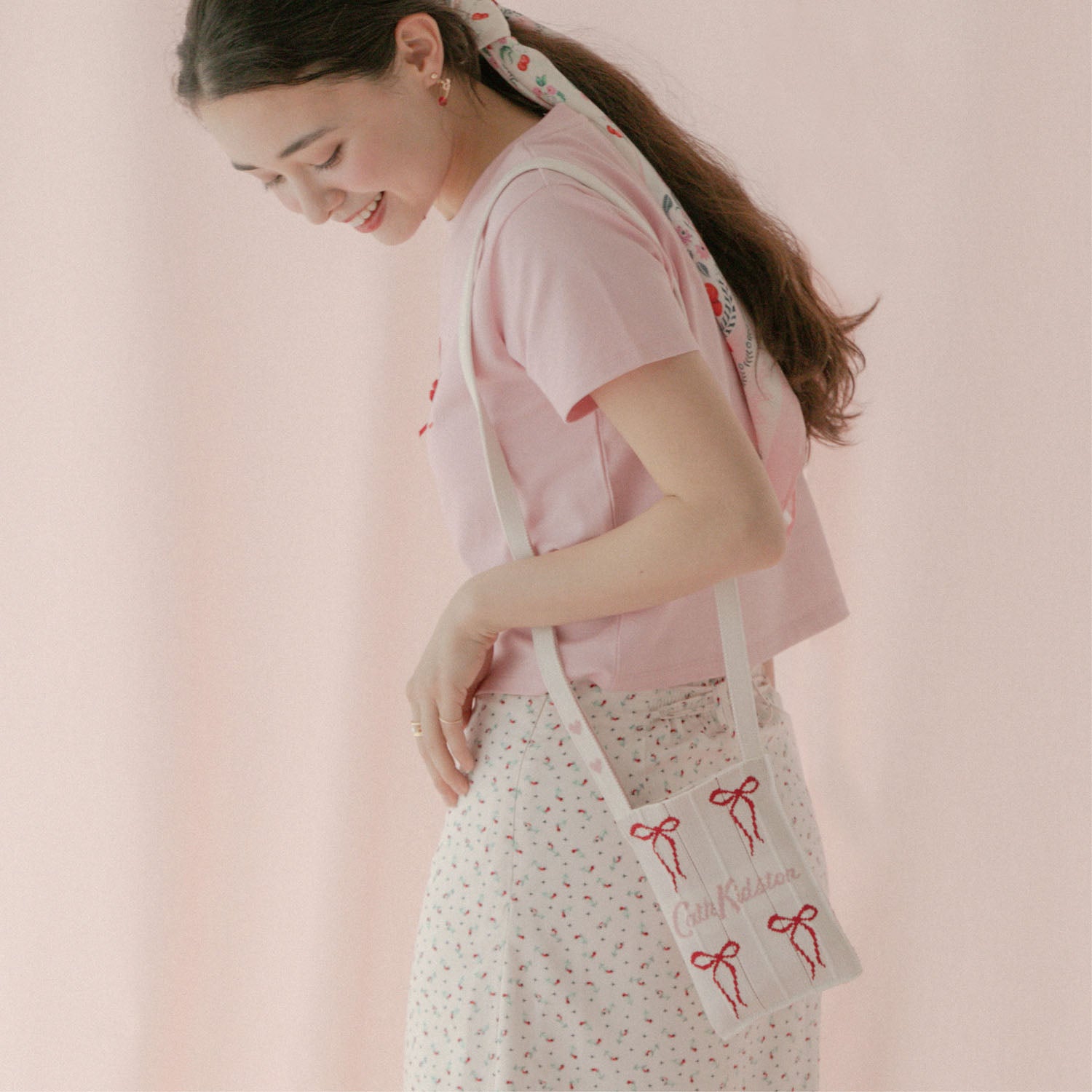 CK×KNT365 Me-Knitty Ribbon Logo