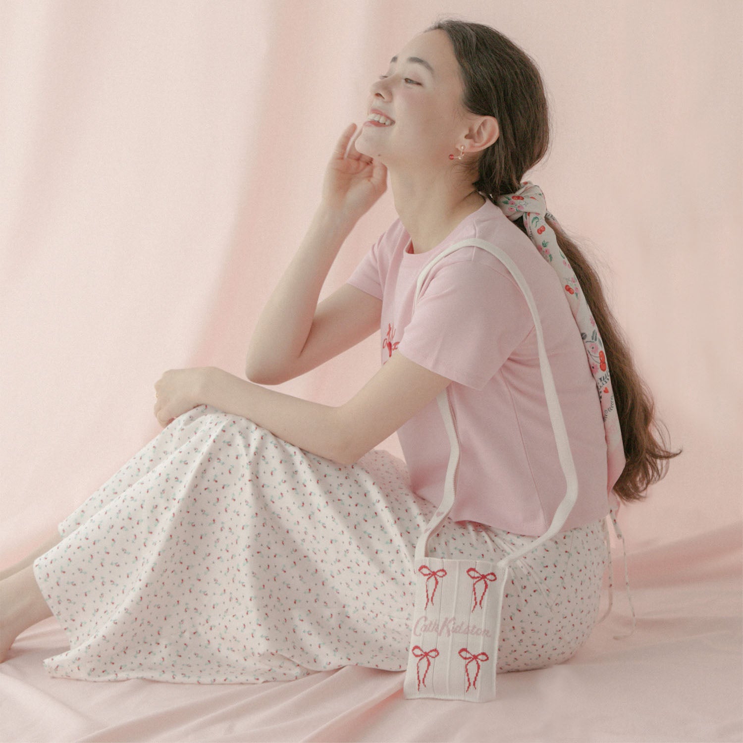 CK×KNT365 Me-Knitty Ribbon Logo