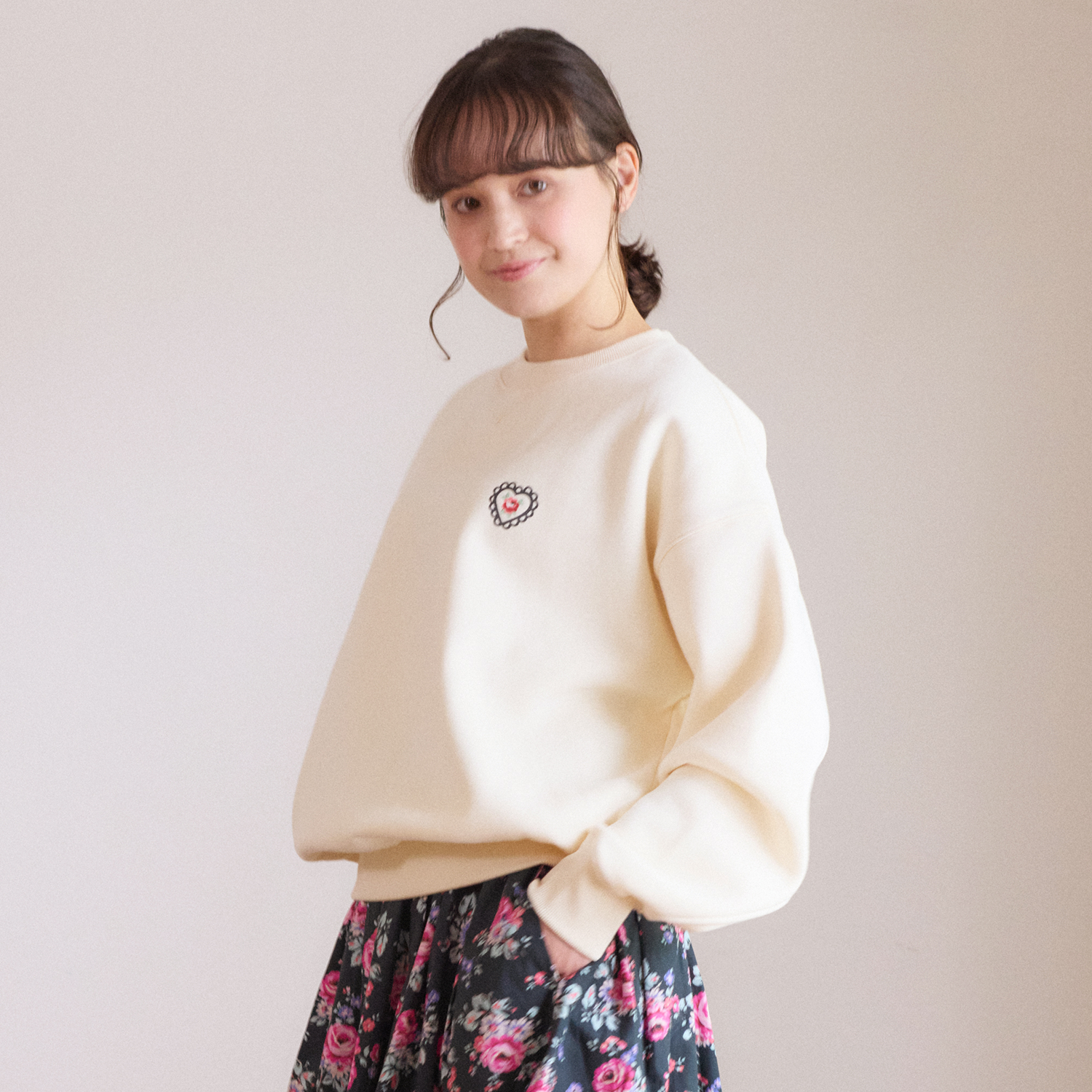 裏起毛スウェットトップス Lace Heart