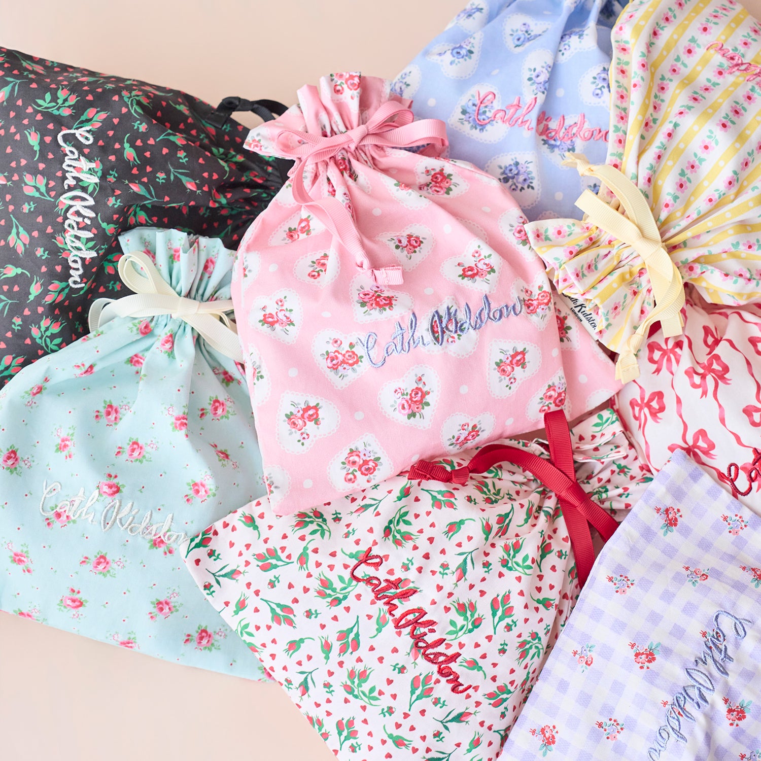 ドローストリングポーチ | Cath Kidston 日本公式オンラインストア