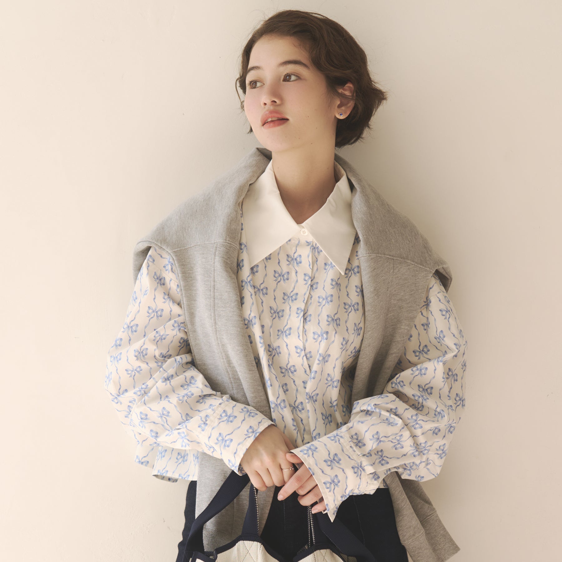 ショート丈ビッグシャツ