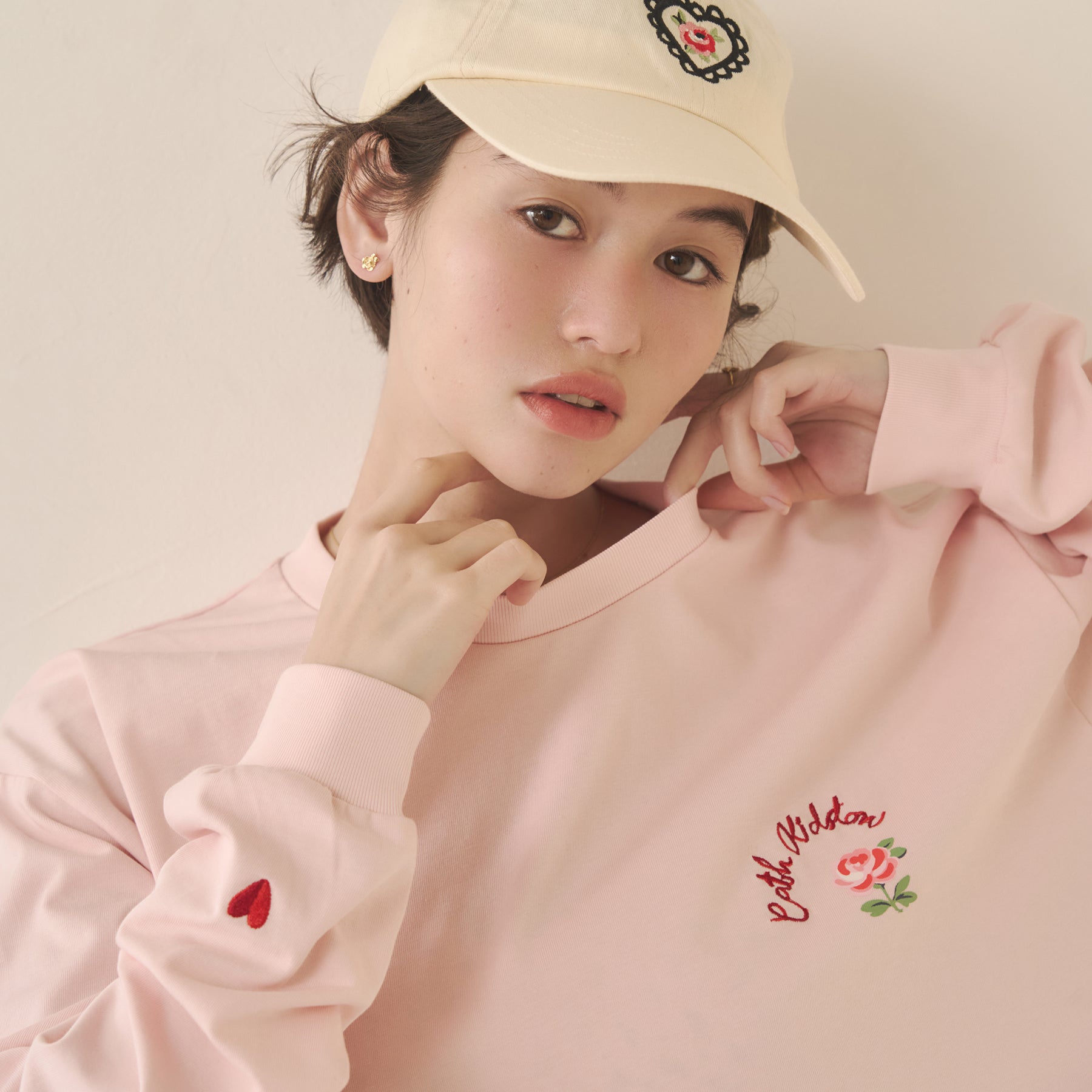 ショート丈ロングスリーブTシャツ Rose