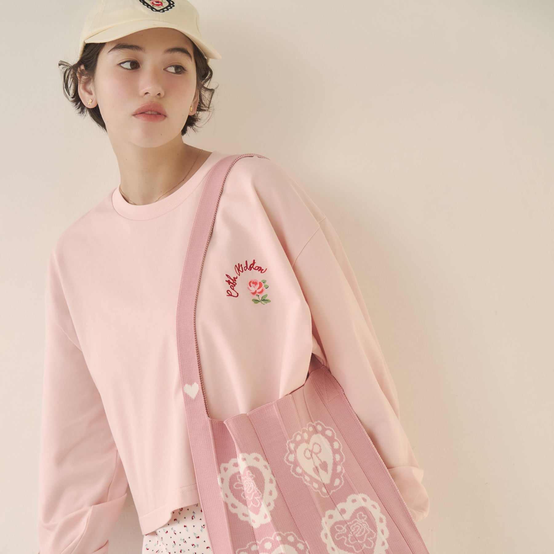 ショート丈ロングスリーブTシャツ Rose