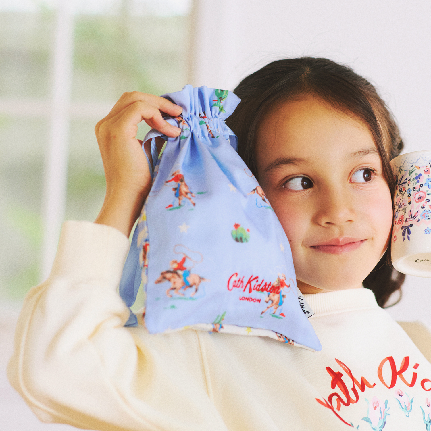 2サイドドローストリングポーチ | Cath Kidston 日本公式オンライン