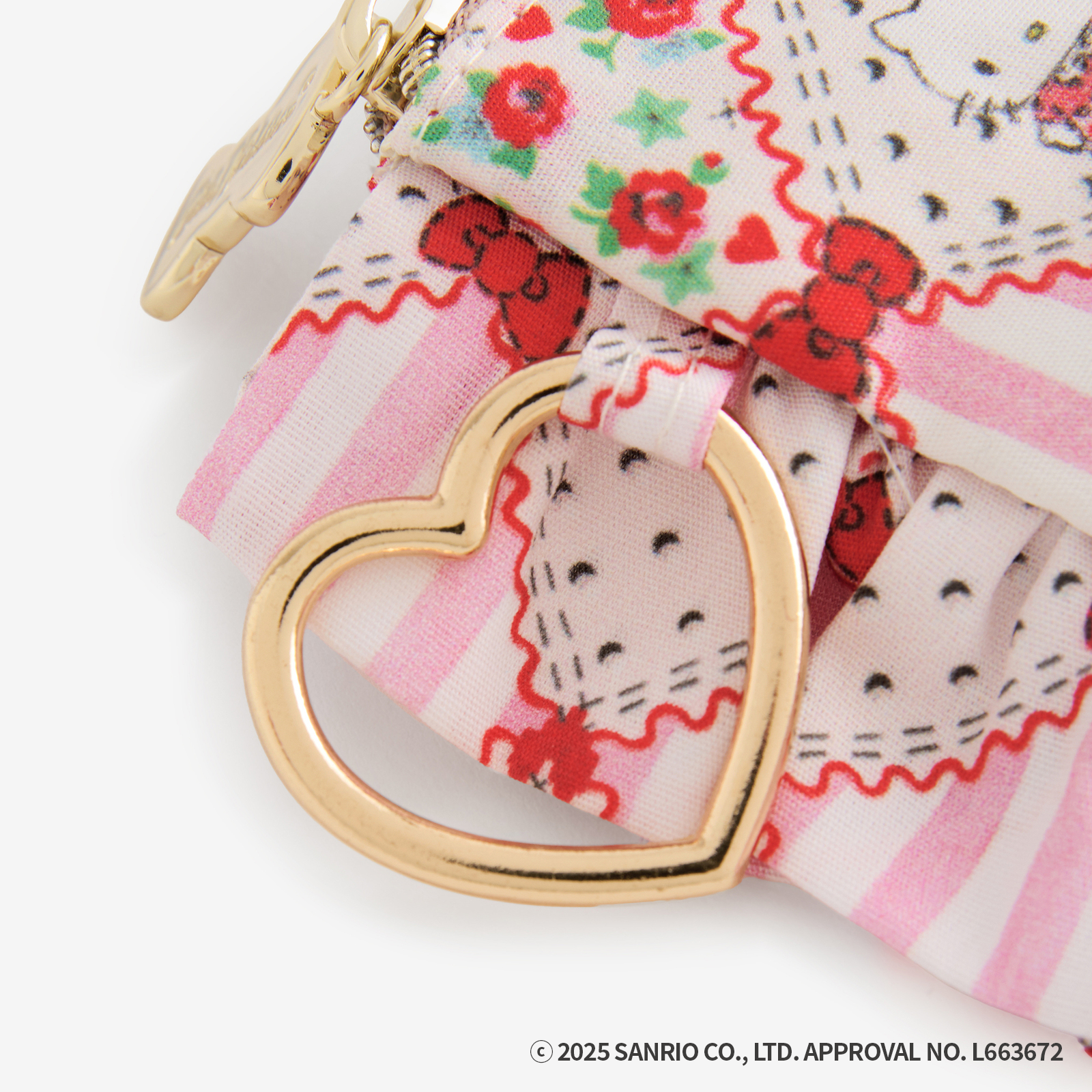 Cath Kidston × Hello Kitty フリルティッシュポーチ&マスコットチャームセット Patchwork