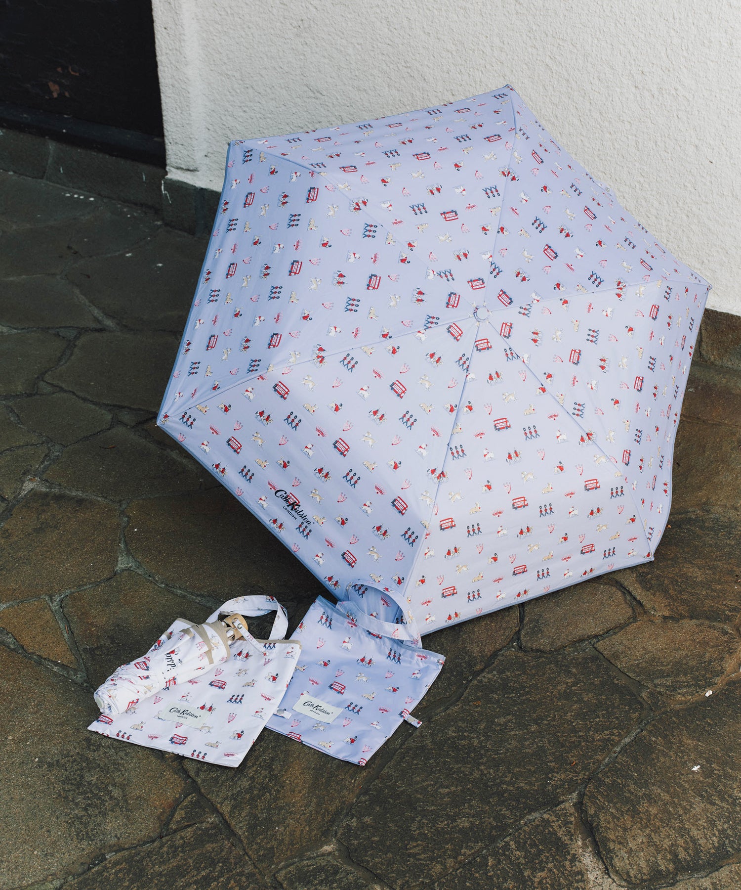 折り畳み傘 ウッドハンドル Queenie's London | Cath Kidston 日本公式