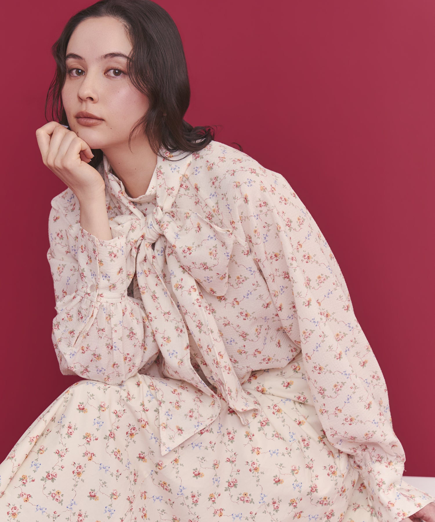 ボウタイブラウス