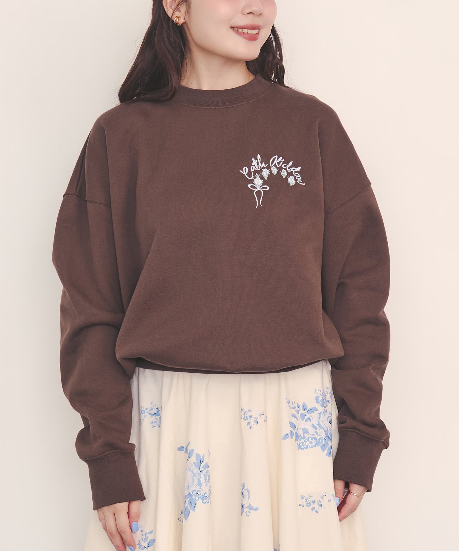 刺繍スウェットトップス Ribbon Floral