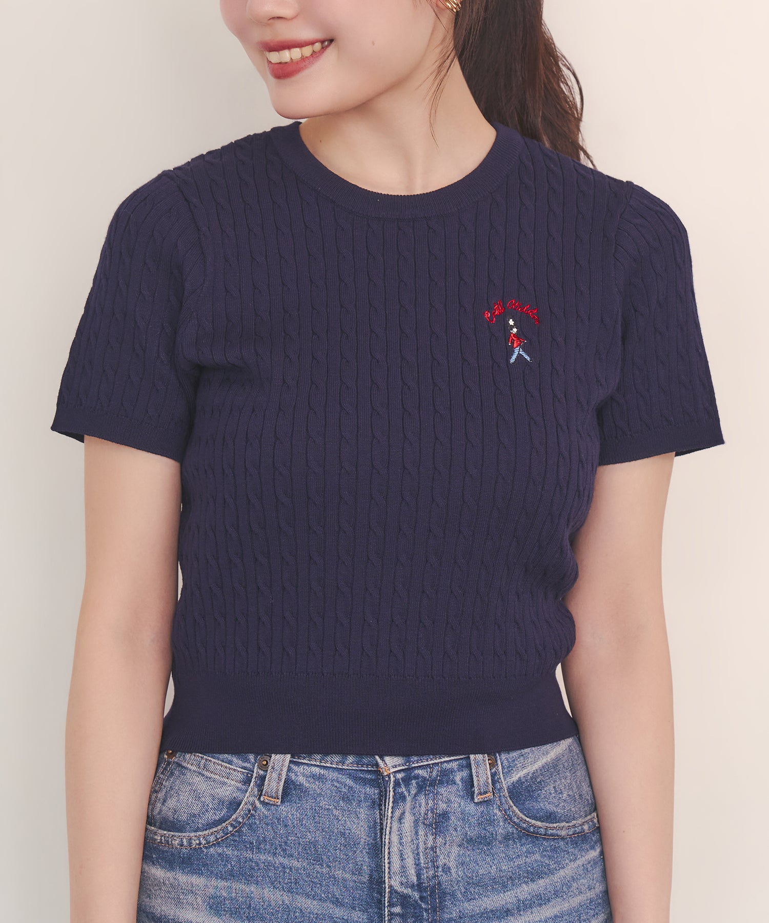 ショートスリーブライトニットトップス Queenie's London