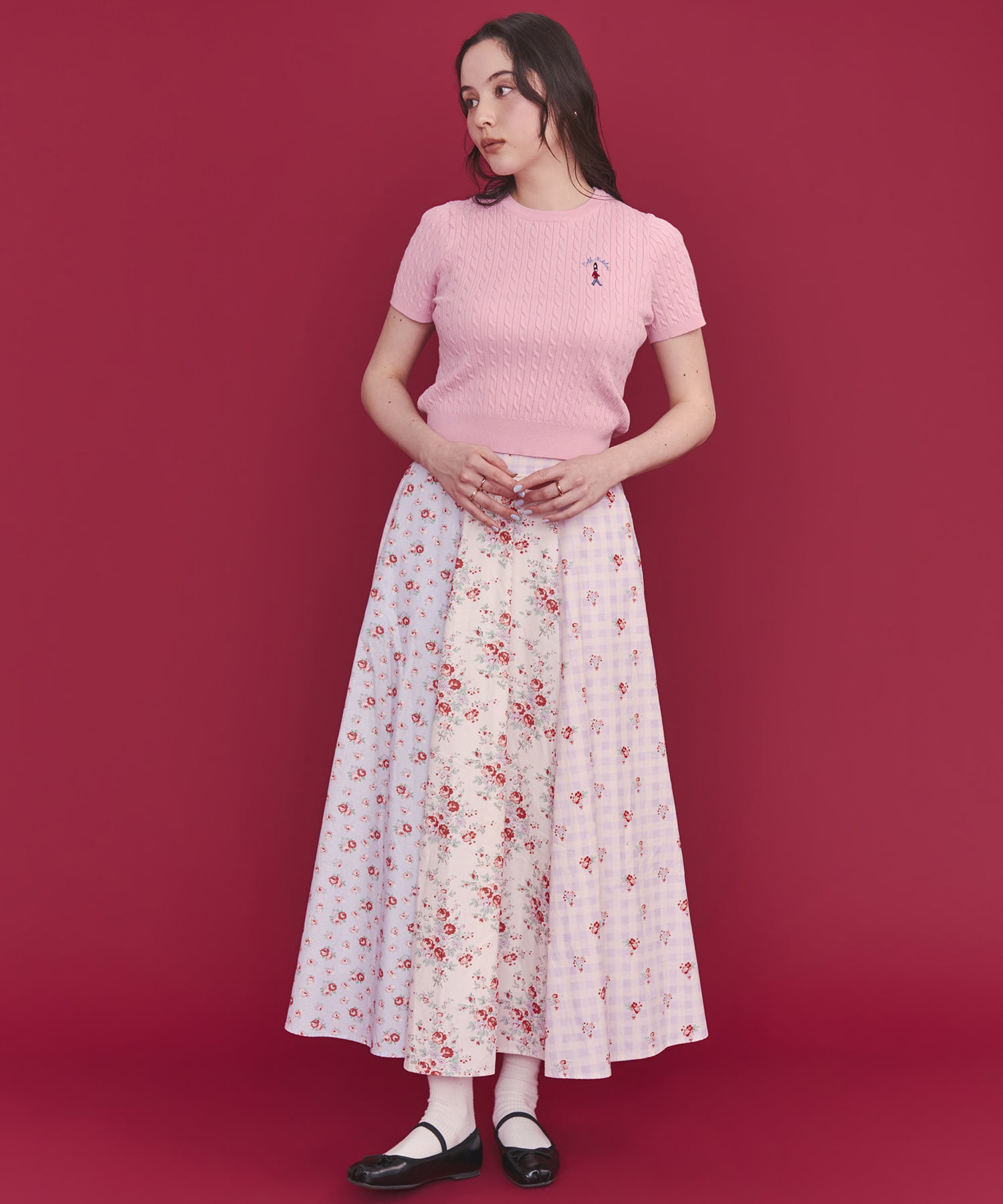 ショートスリーブライトニットトップス Queenie's London