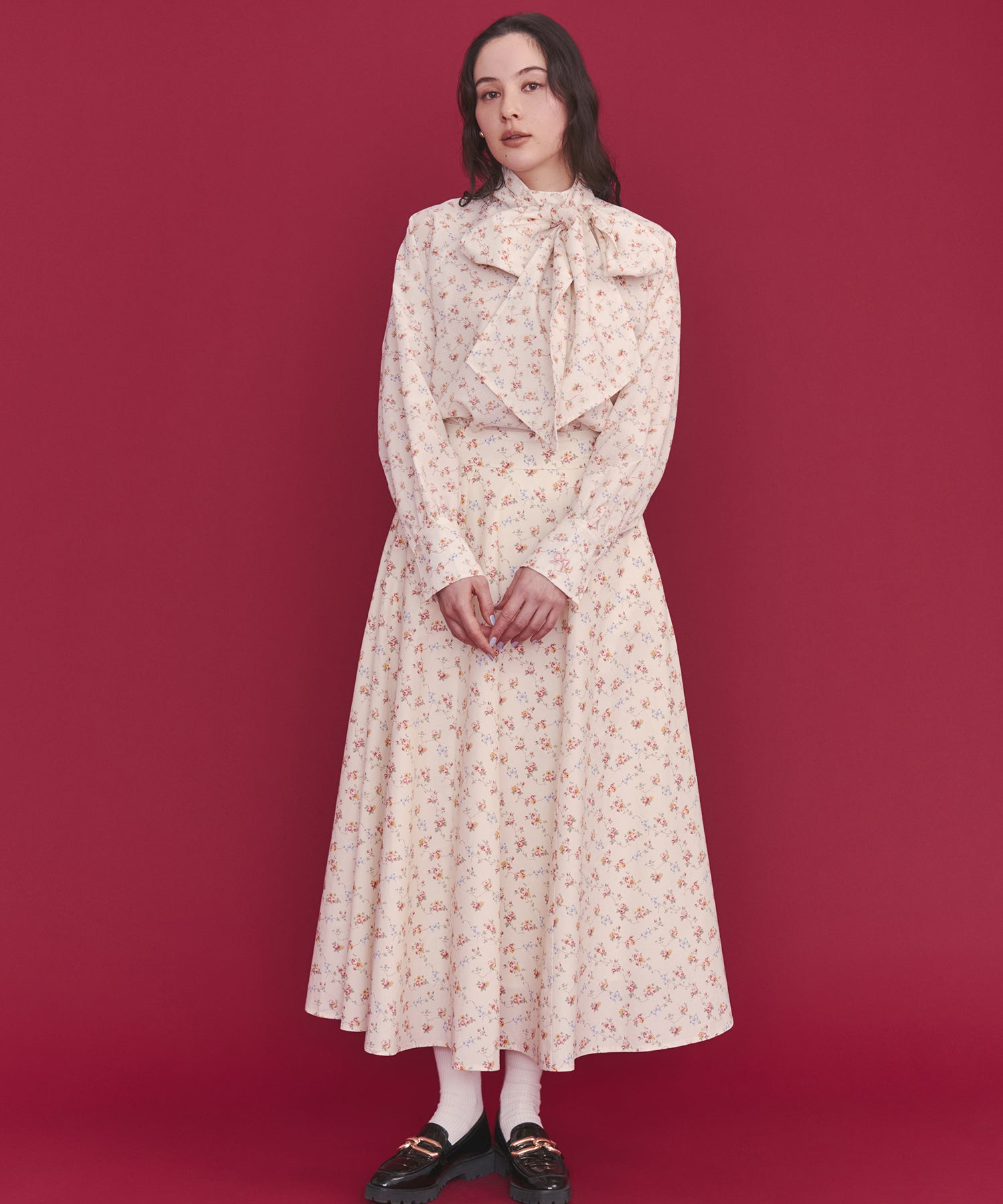 ボリュームフレアスカート