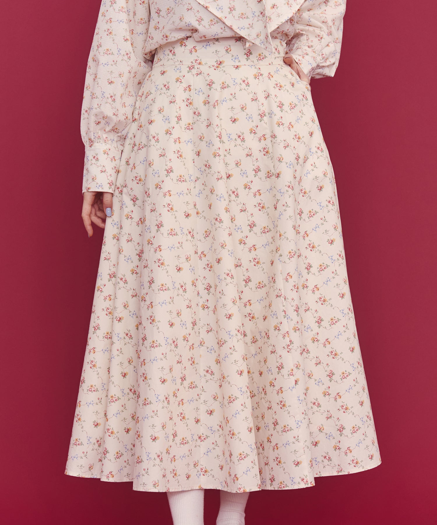 ボリュームフレアスカート