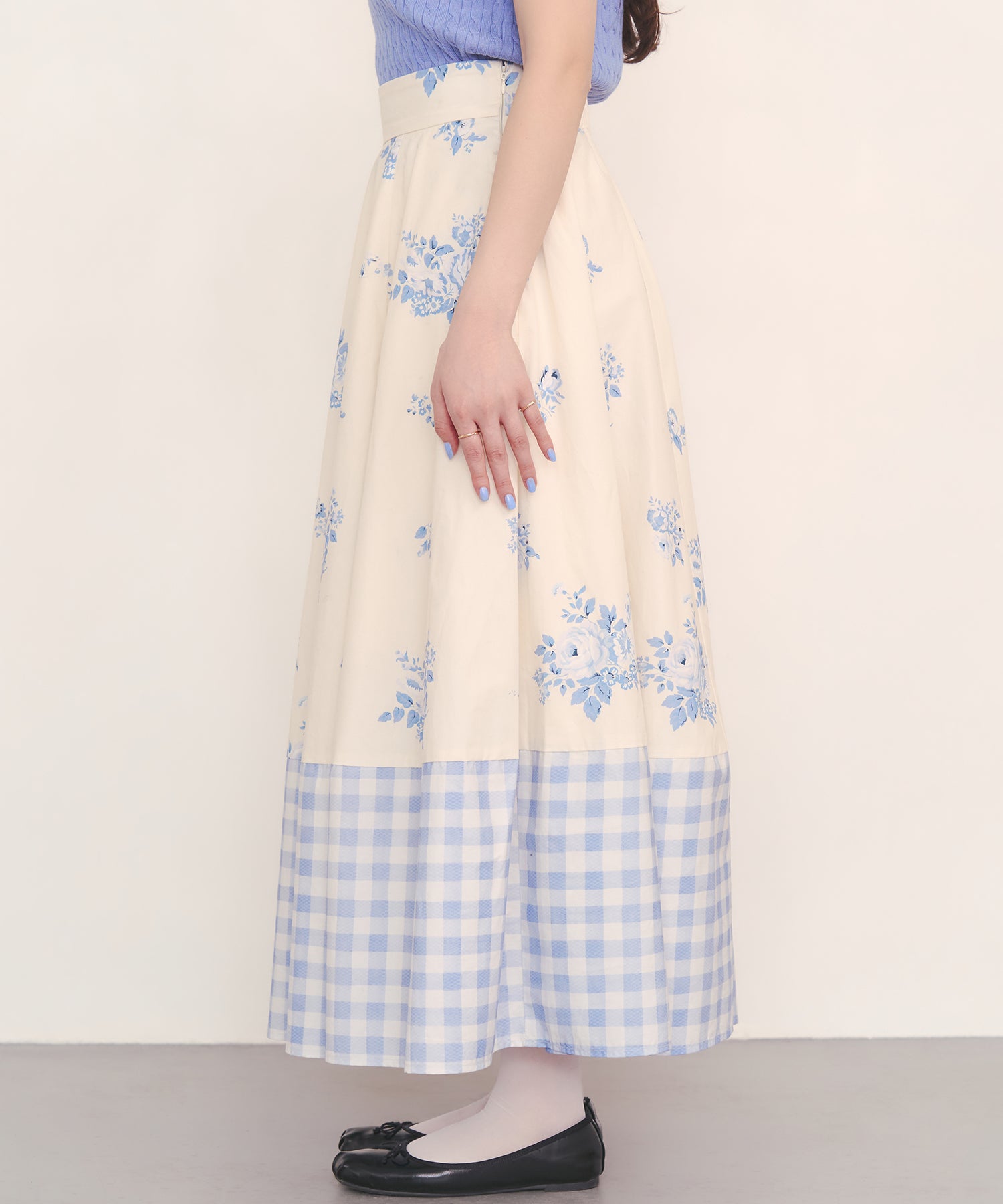 ボリュームフレアスカート