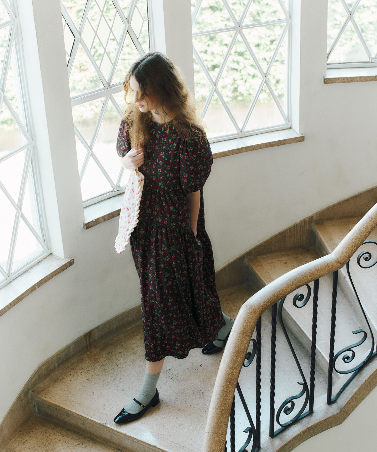 パフスリーブ ティアードワンピース