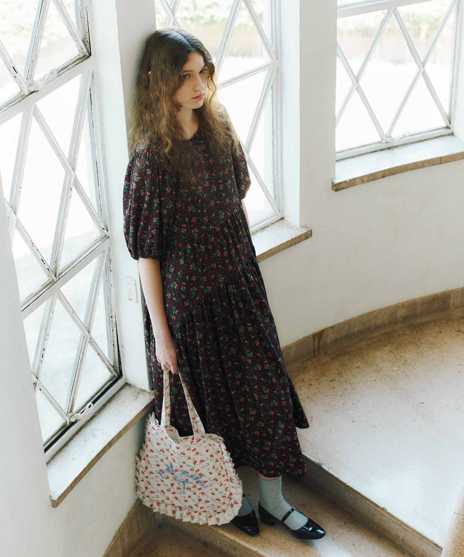 パフスリーブ ティアードワンピース