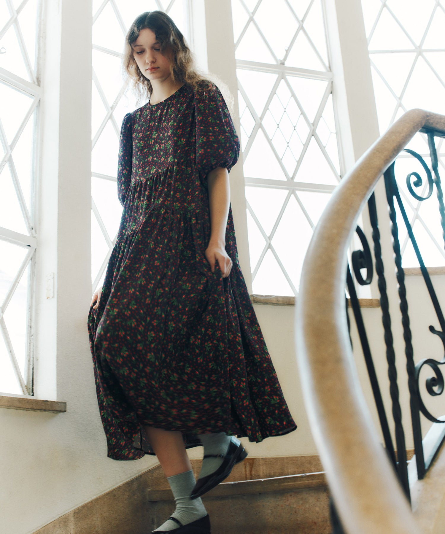 パフスリーブ ティアードワンピース