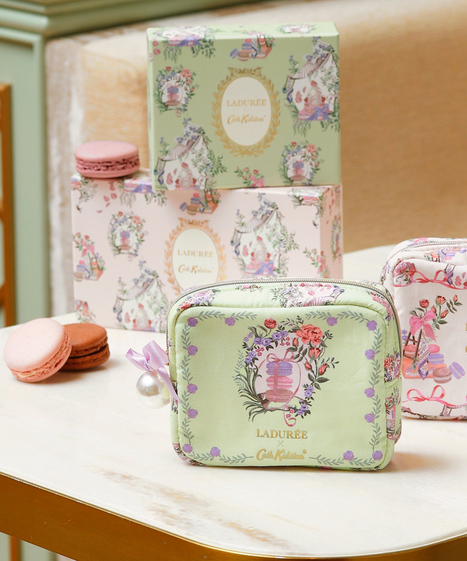 LADURÉE × Cath Kidston ボックスポーチ
