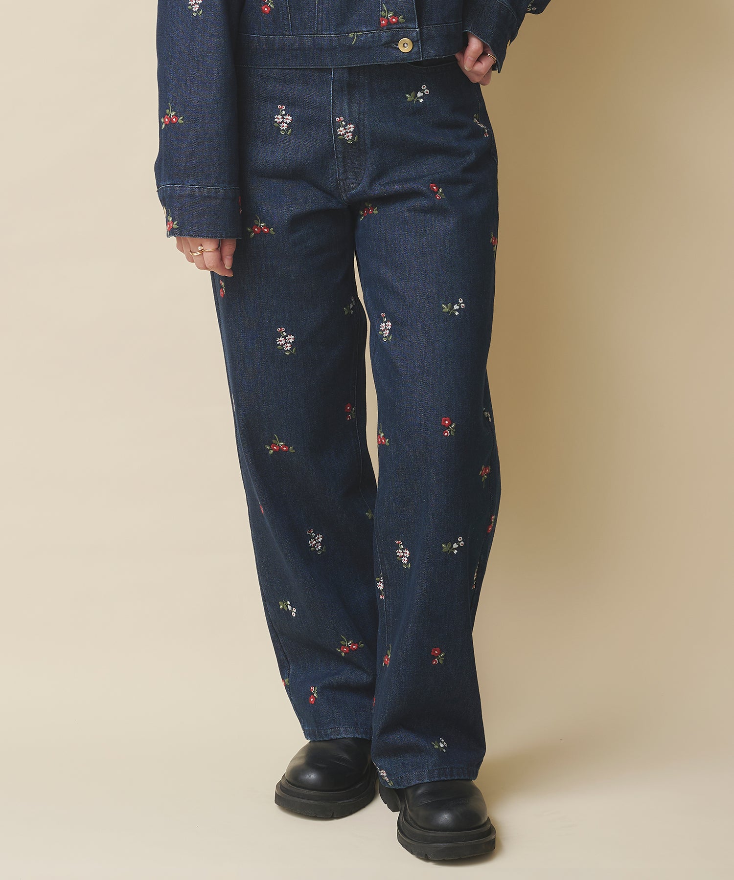 エンブロイダリーデニムパンツ Ditsy Floral Embroidery