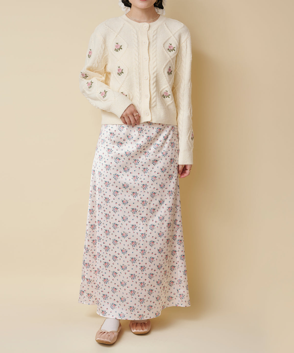 ニットケーブルカーディガン Floral Garden