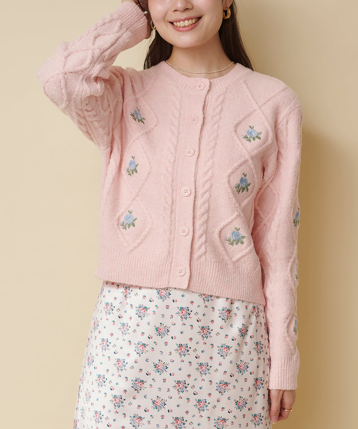 ニットケーブルカーディガン Floral Garden