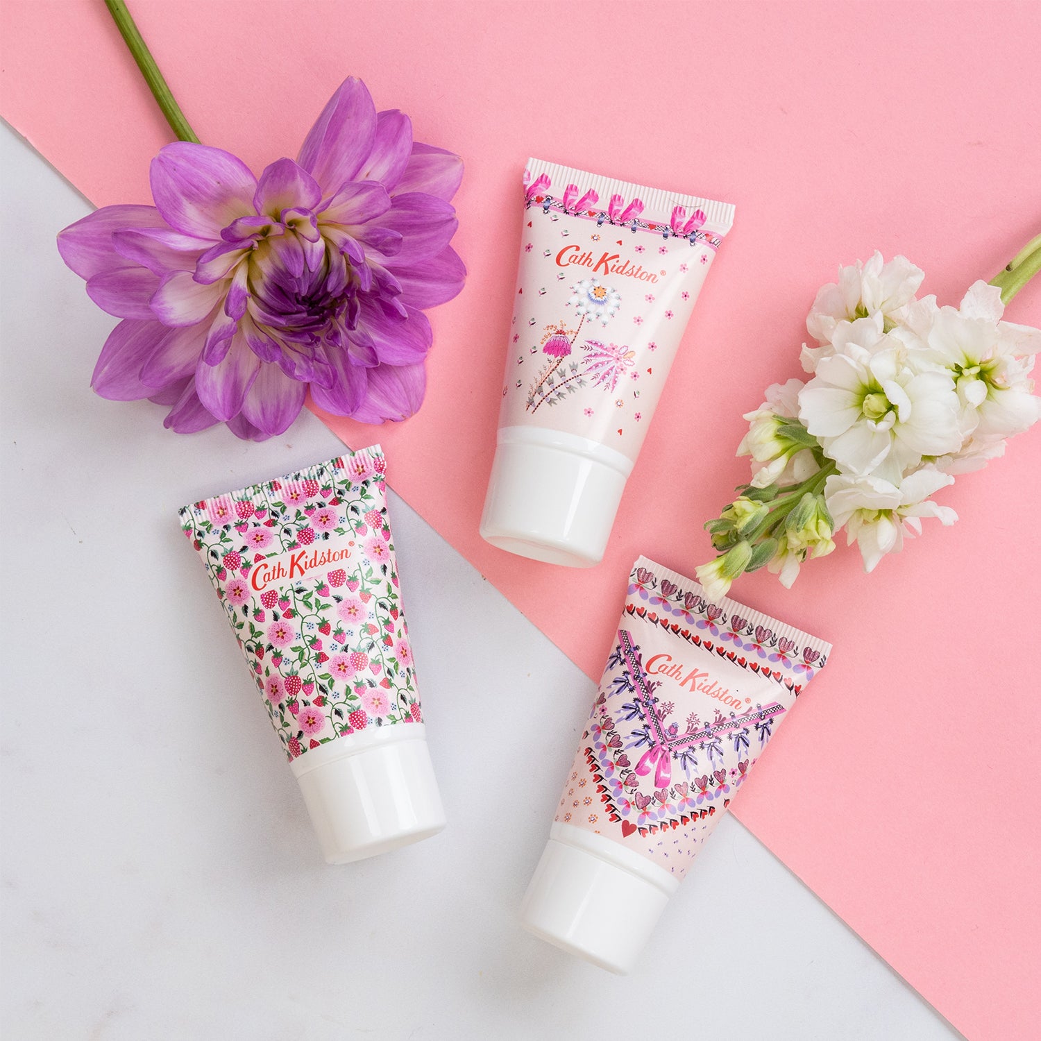 ハンドクリームトリオ ステッチインタイム | Cath Kidston 日本公式