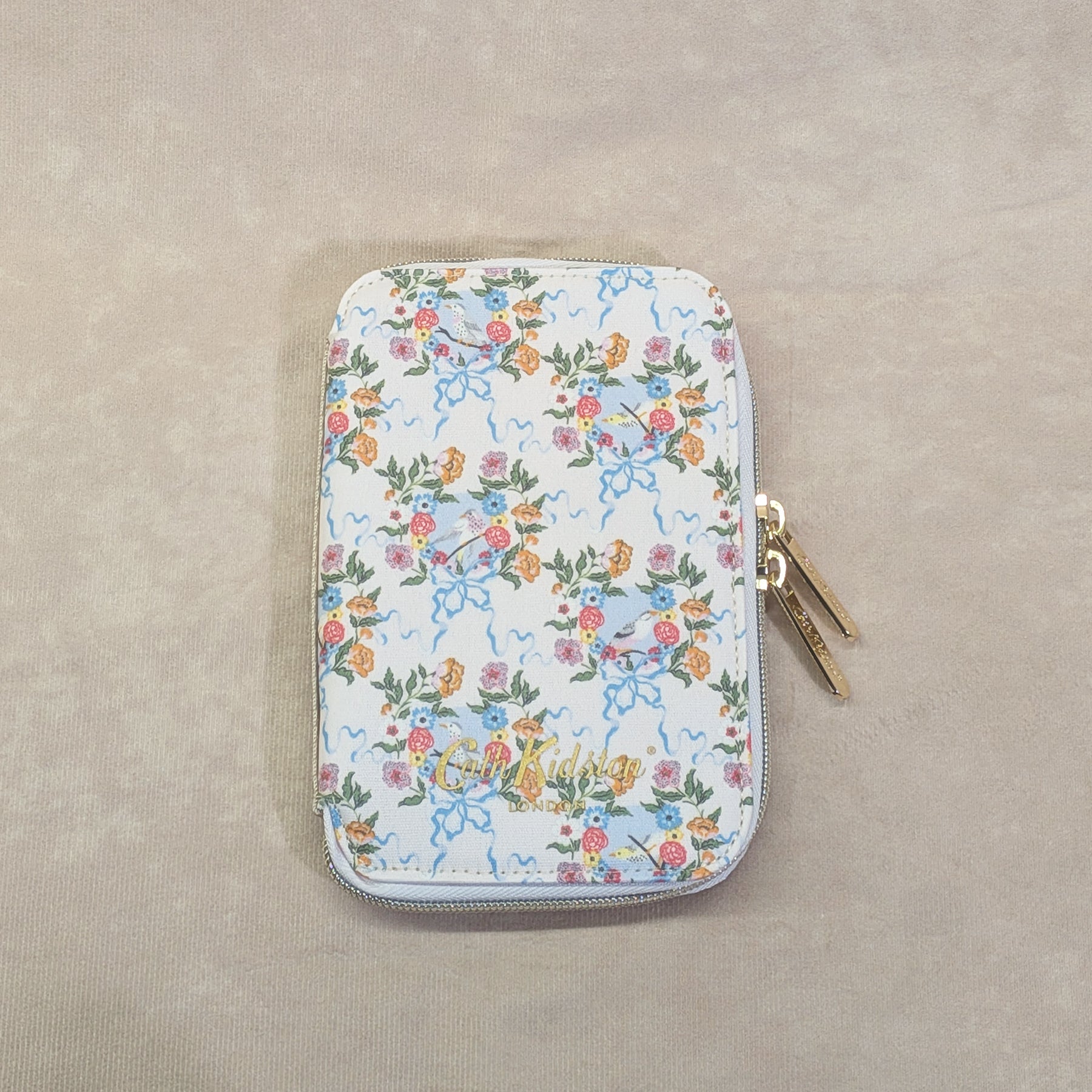 パスポートケース | Cath Kidston 日本公式オンラインストア | キャス