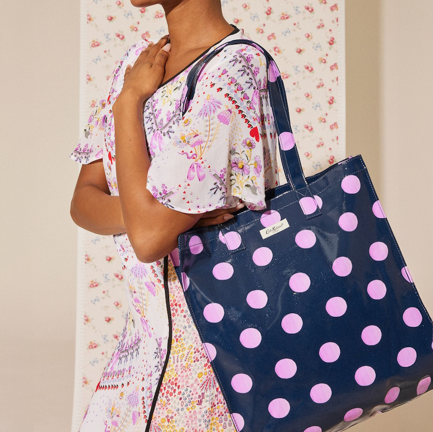 ラージブックバッグ Soul Spot | Cath Kidston 日本公式オンライン 