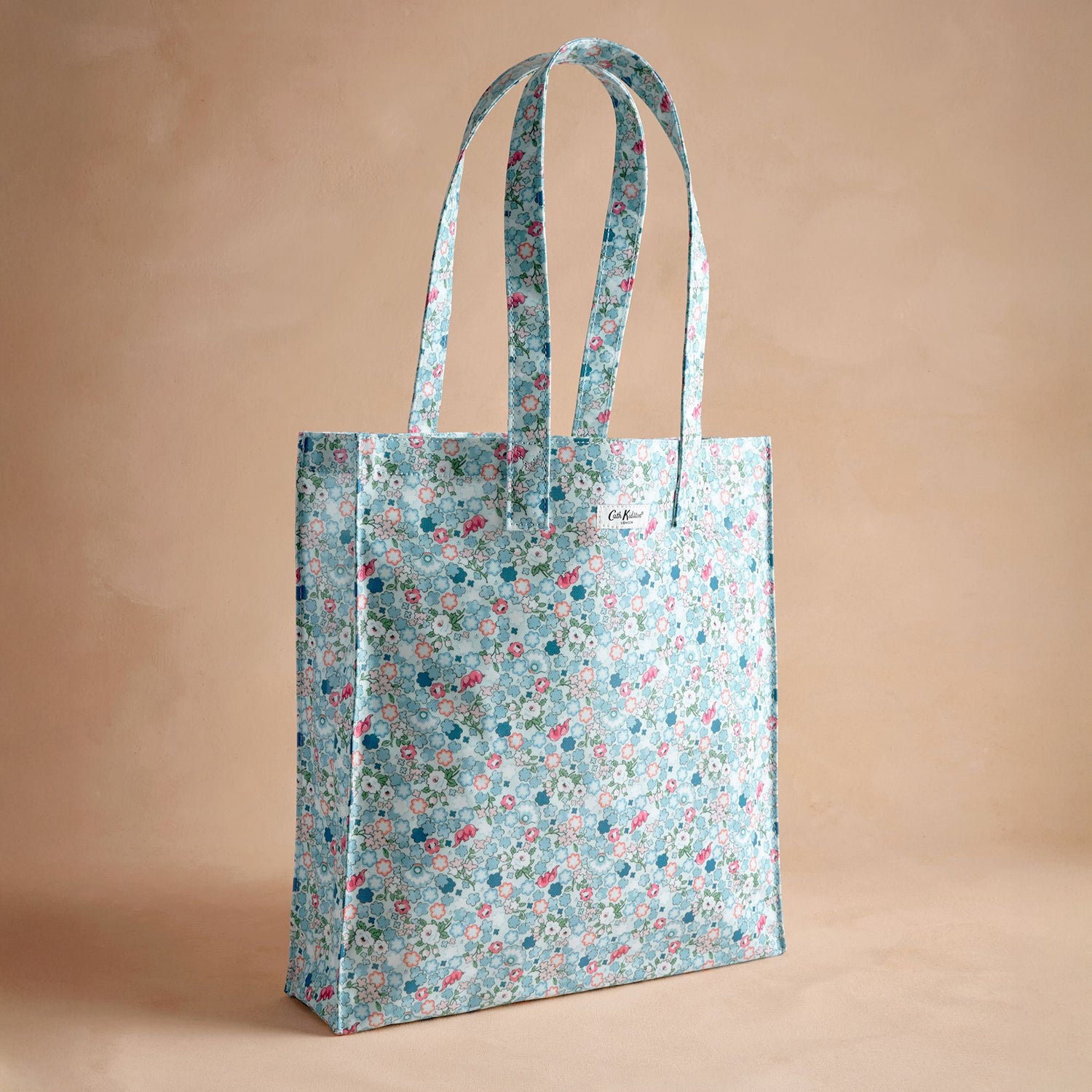 Cathkidston ラージブックバッグ Dreamers Ditsy トートバッグ ラージ ブックバッグ Dreamers Ditsy | Cath Kidston 日本公式