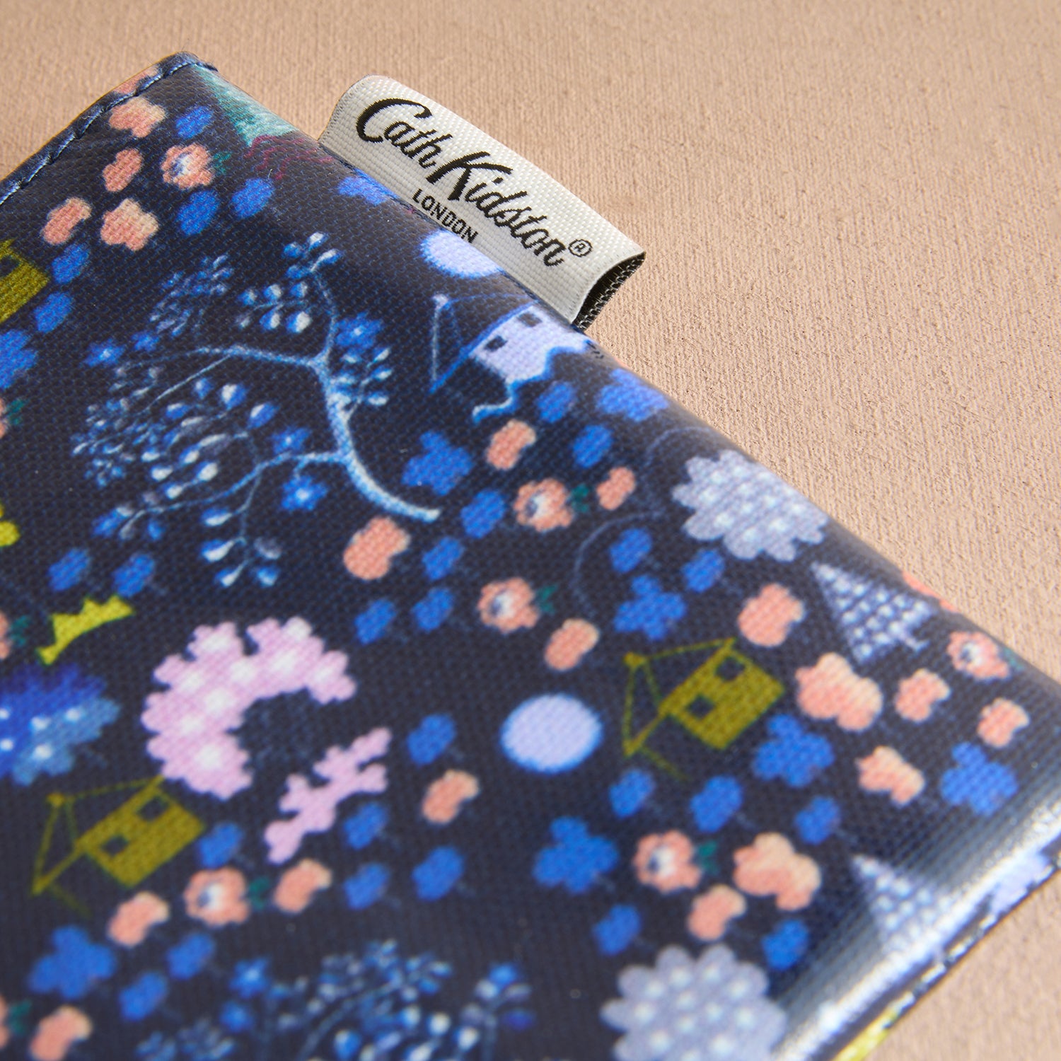 ジップド パース