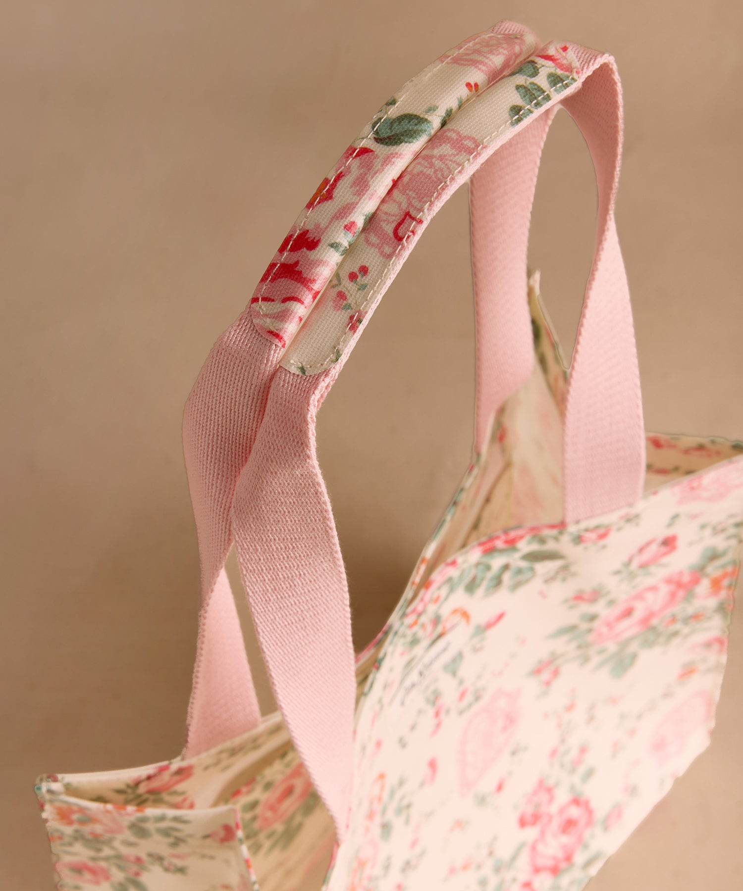 ミディアム ブックバック