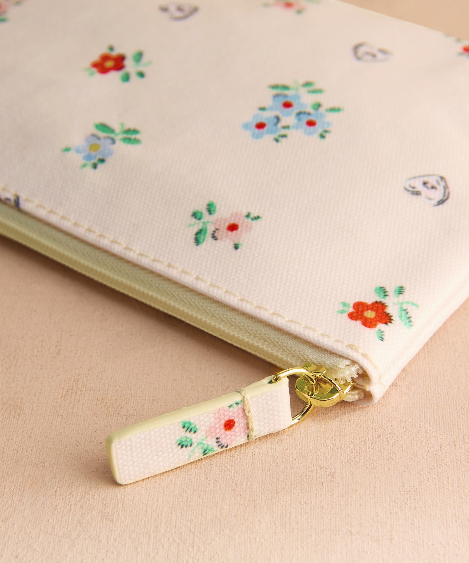 ジップド パース