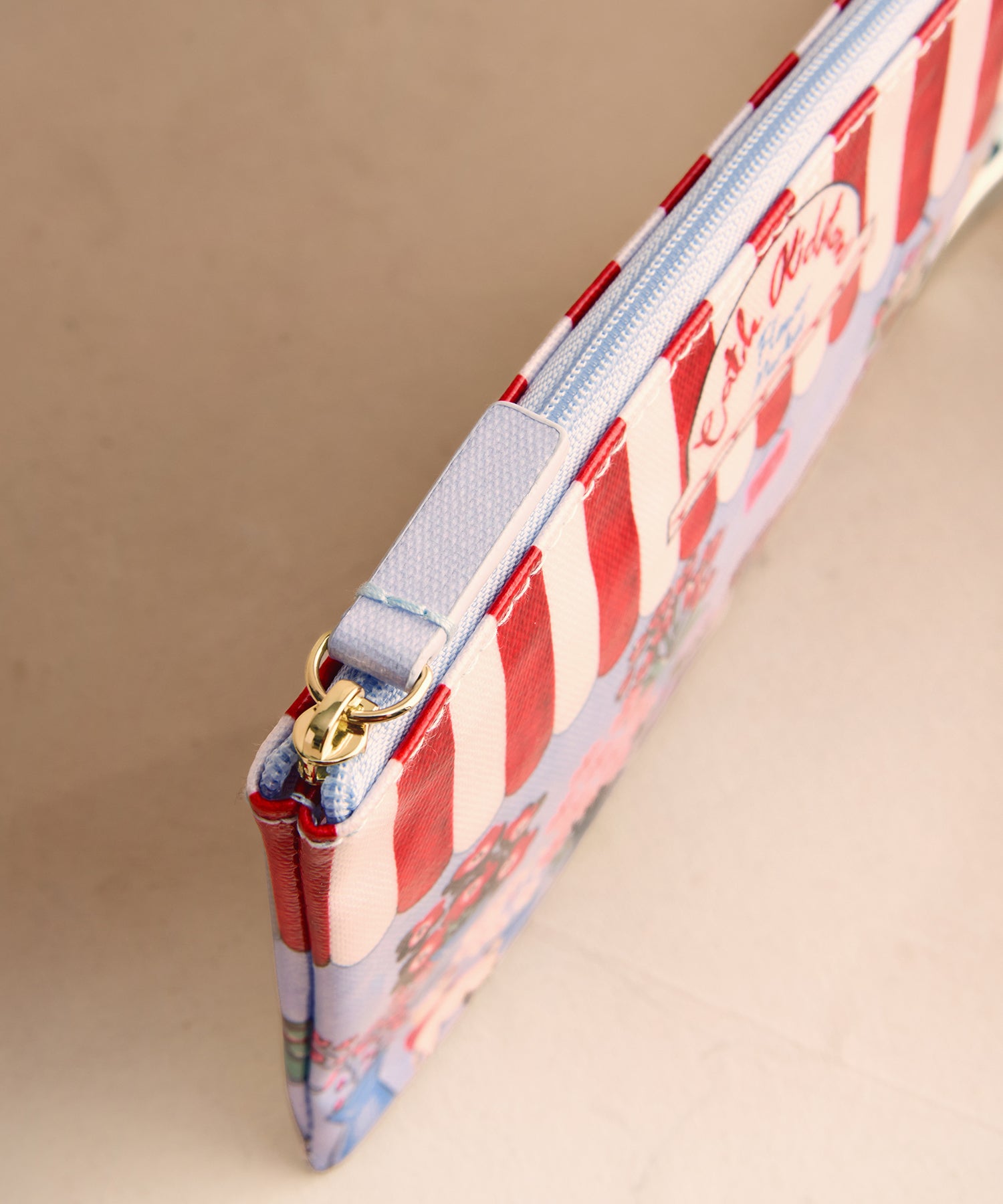 ジップド パース