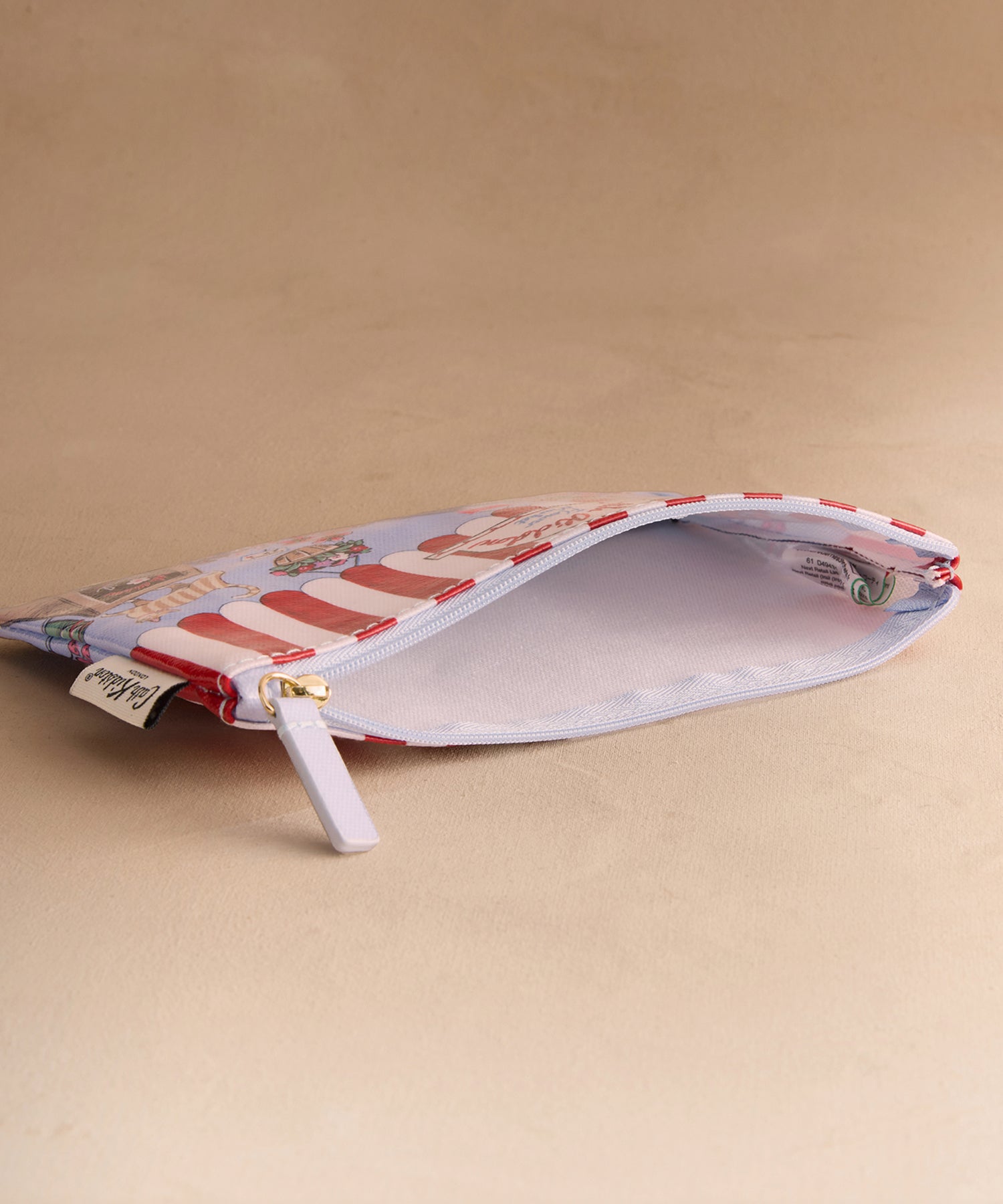 ジップド パース