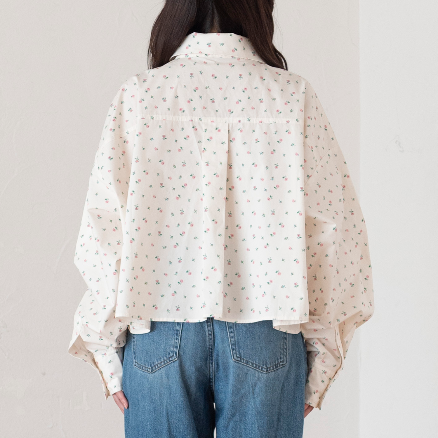 ショート丈ビッグシャツ