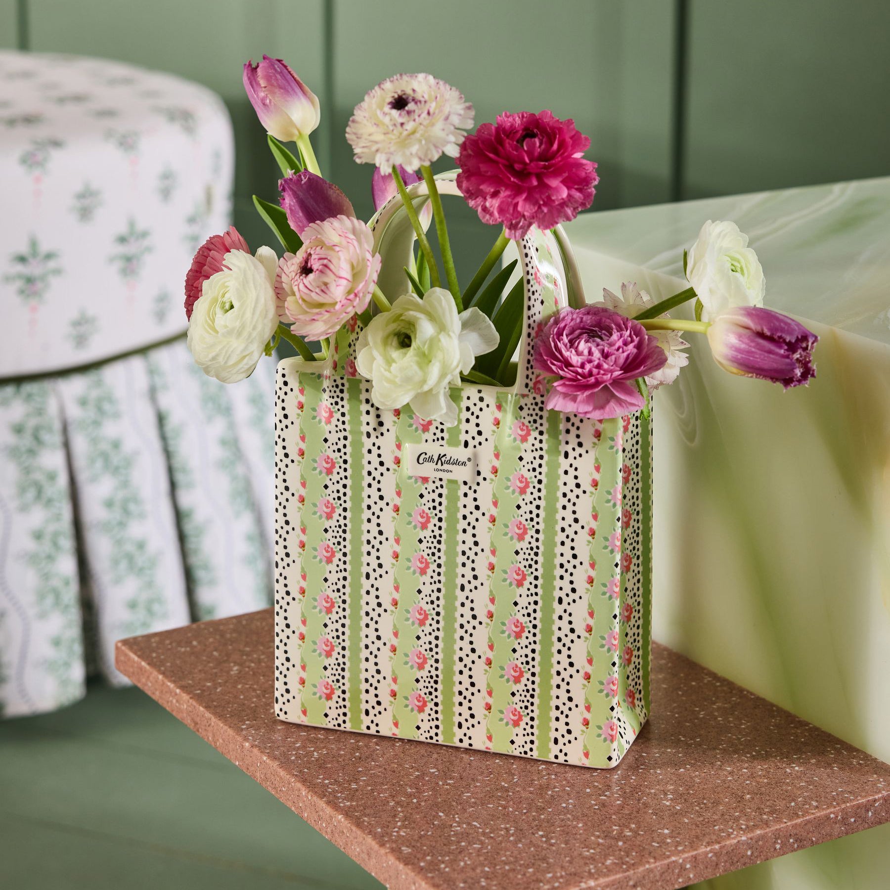 ブックバッグ フラワーベース