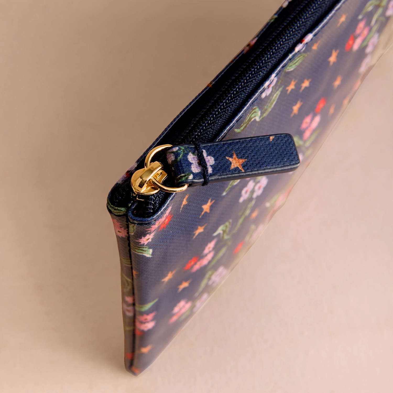 ジップド パース