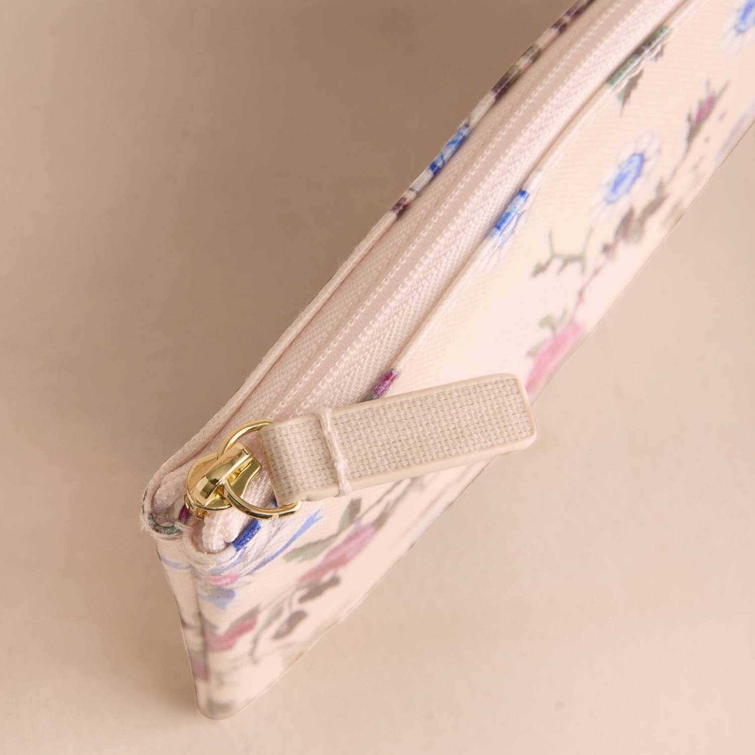 ジップド パース