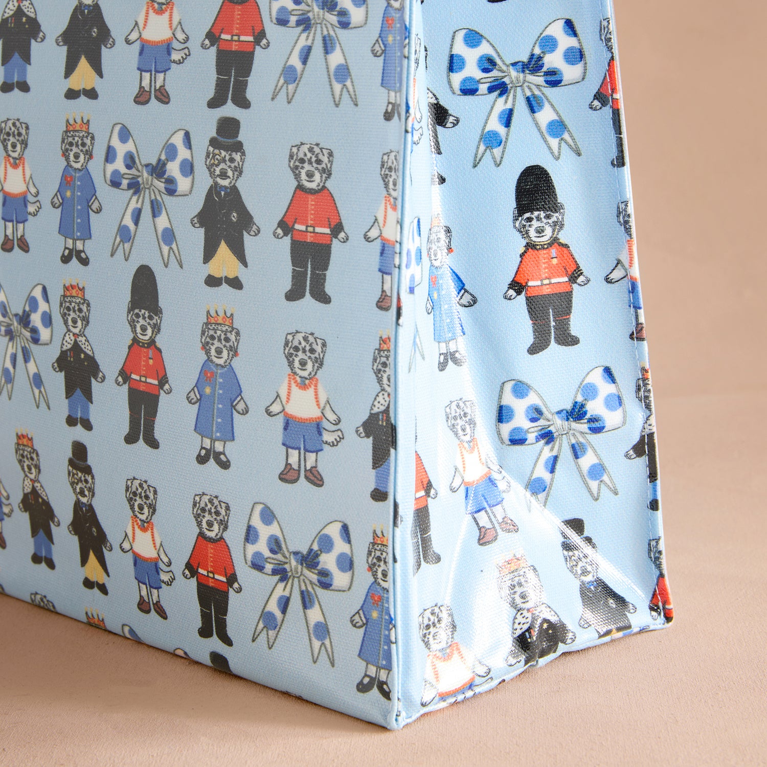 ミディアム ブックバック