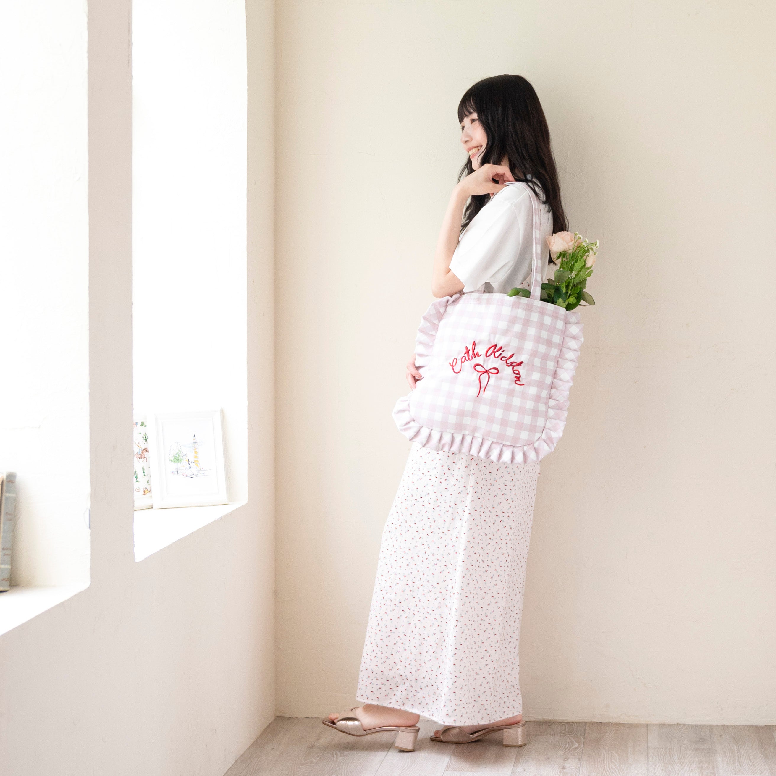 フリルトートバッグ