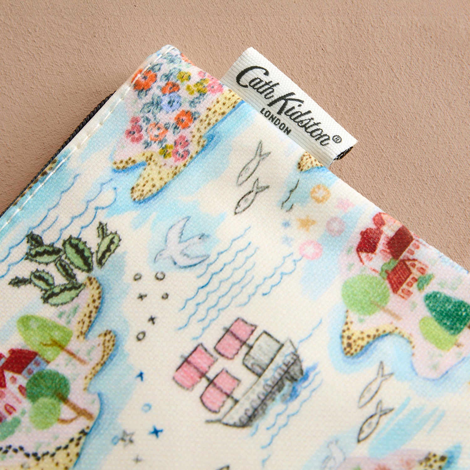 ジップド パース