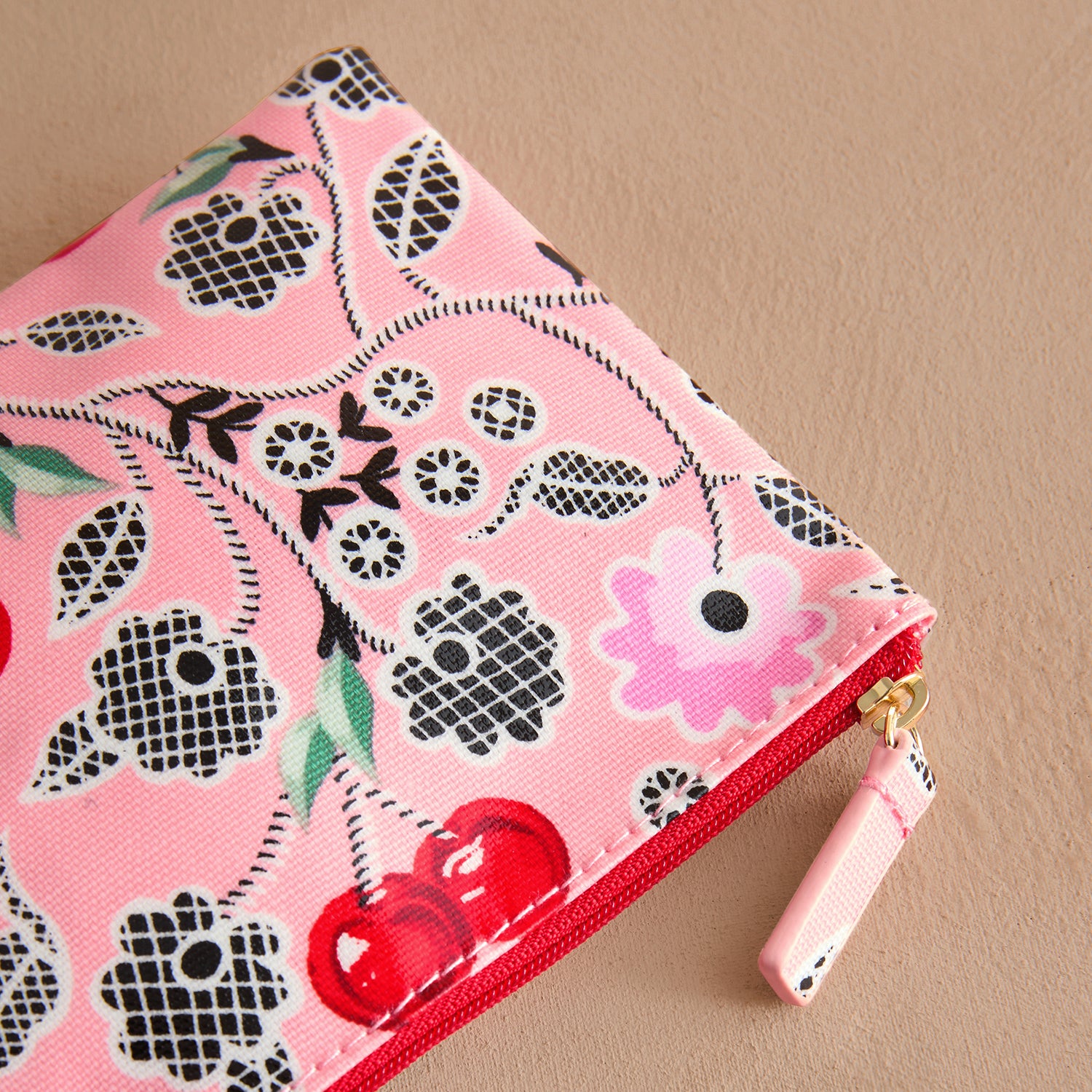 ジップド パース