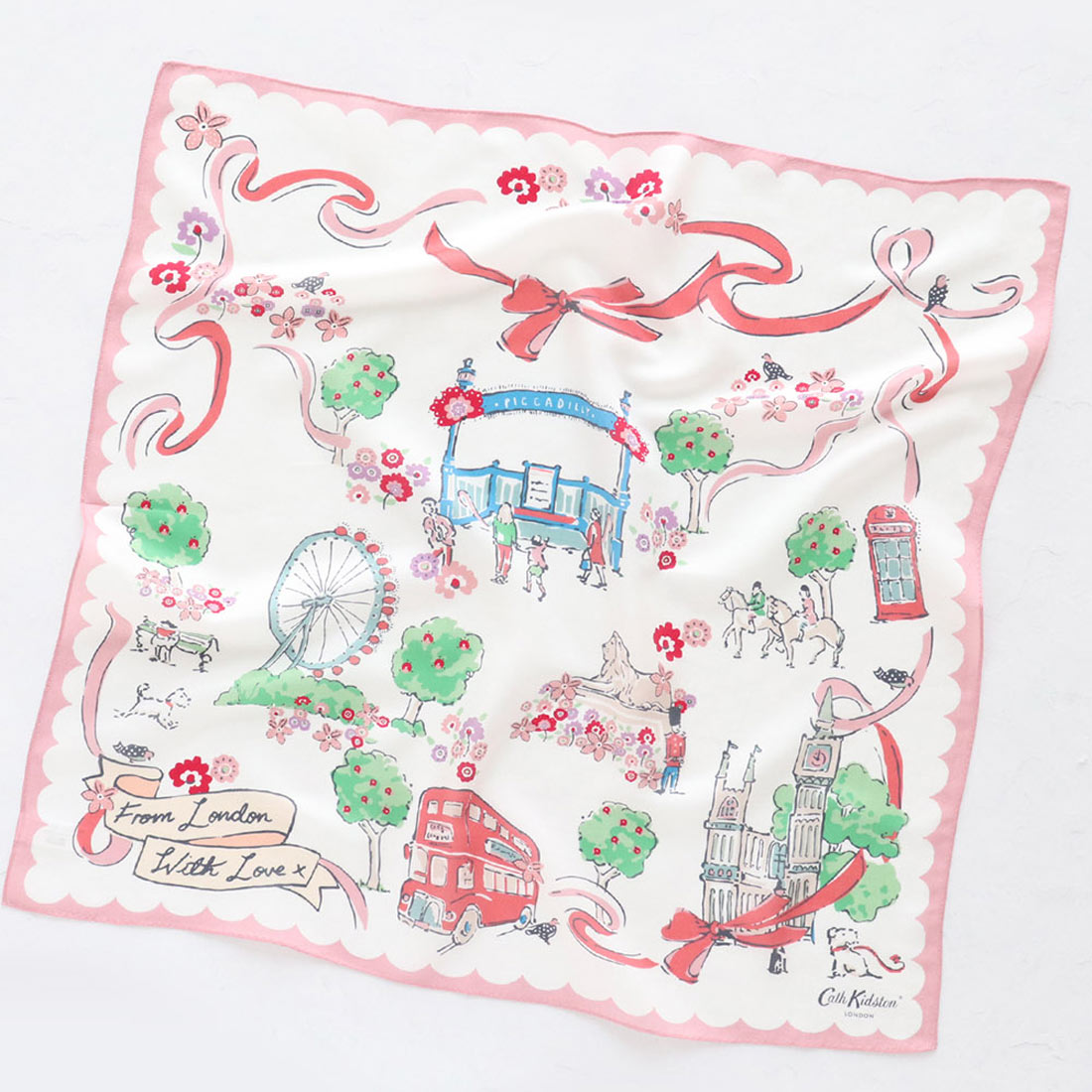 大判 綿シルクハンカチ（58cm）LOVELY LONDON | Cath Kidston 日本公式