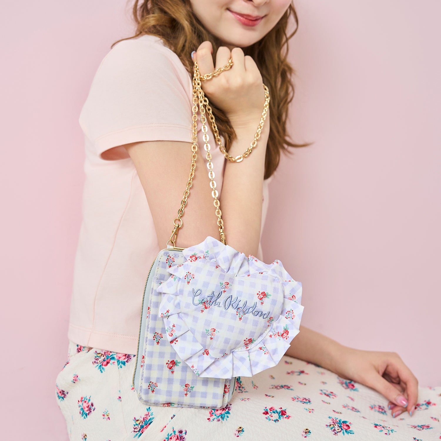 ハートフリルポーチチャーム | Cath Kidston 日本公式オンラインストア