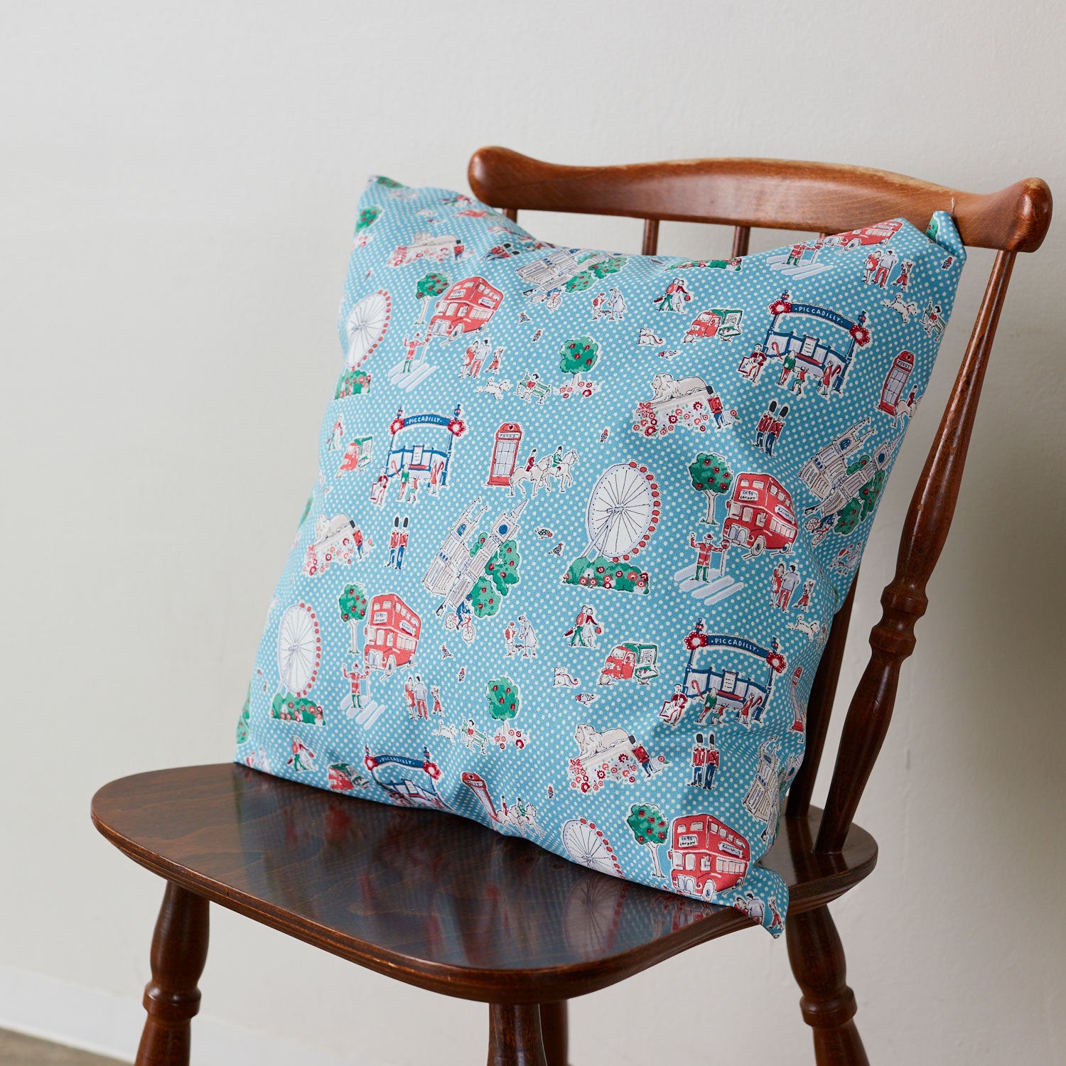 キャスキッドソンCath Kidston プロヴァンスローズボウル4個セット カットクロス Lovely London | Cath Kidston 日本公式オンラインストア